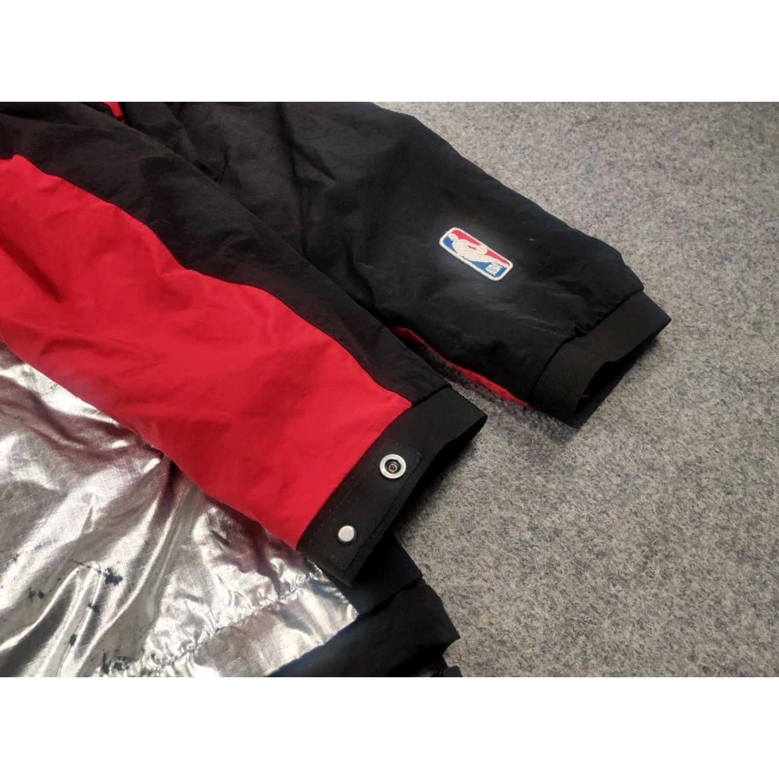NBA VINTAGE Marcelo Burlon County of Milan by NBA Chicago Bulls Windbreaker Jacket XL Black Size US XL / EU 56 / 4 - 7 Thumbnail