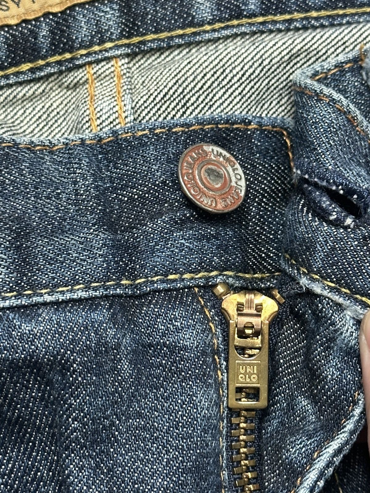 Uniqlo Uniqlo Relaxed Fit Straight Japan Jeans Faded Wash Size US 34 / EU 50 - 10 Thumbnail
