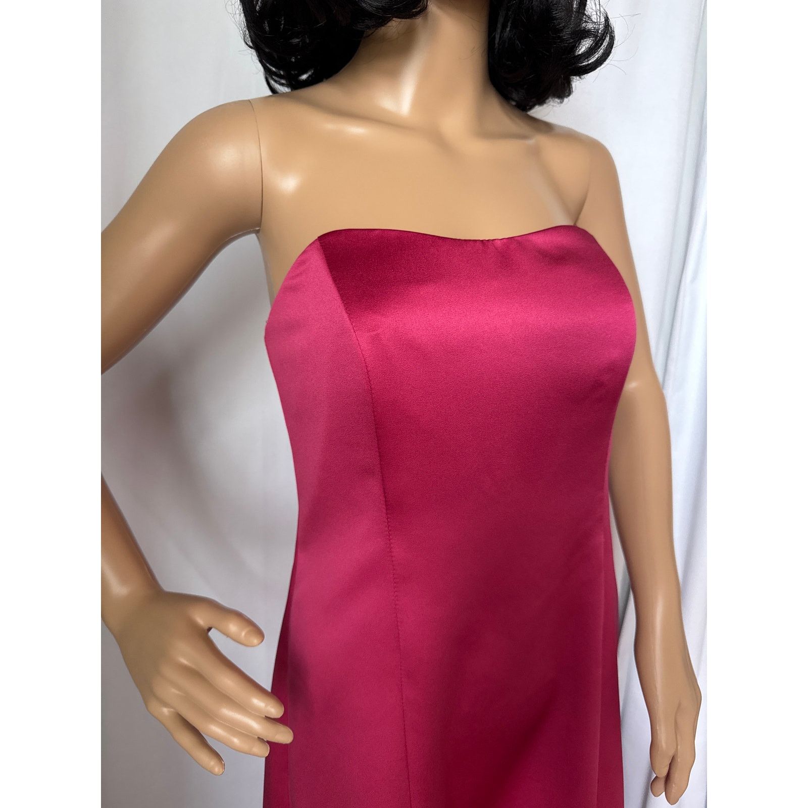 Other NWT David's Bridal strapless A line satin column maxi gown 8 Size M / US 6-8 / IT 42-44 - 2 Thumbnail