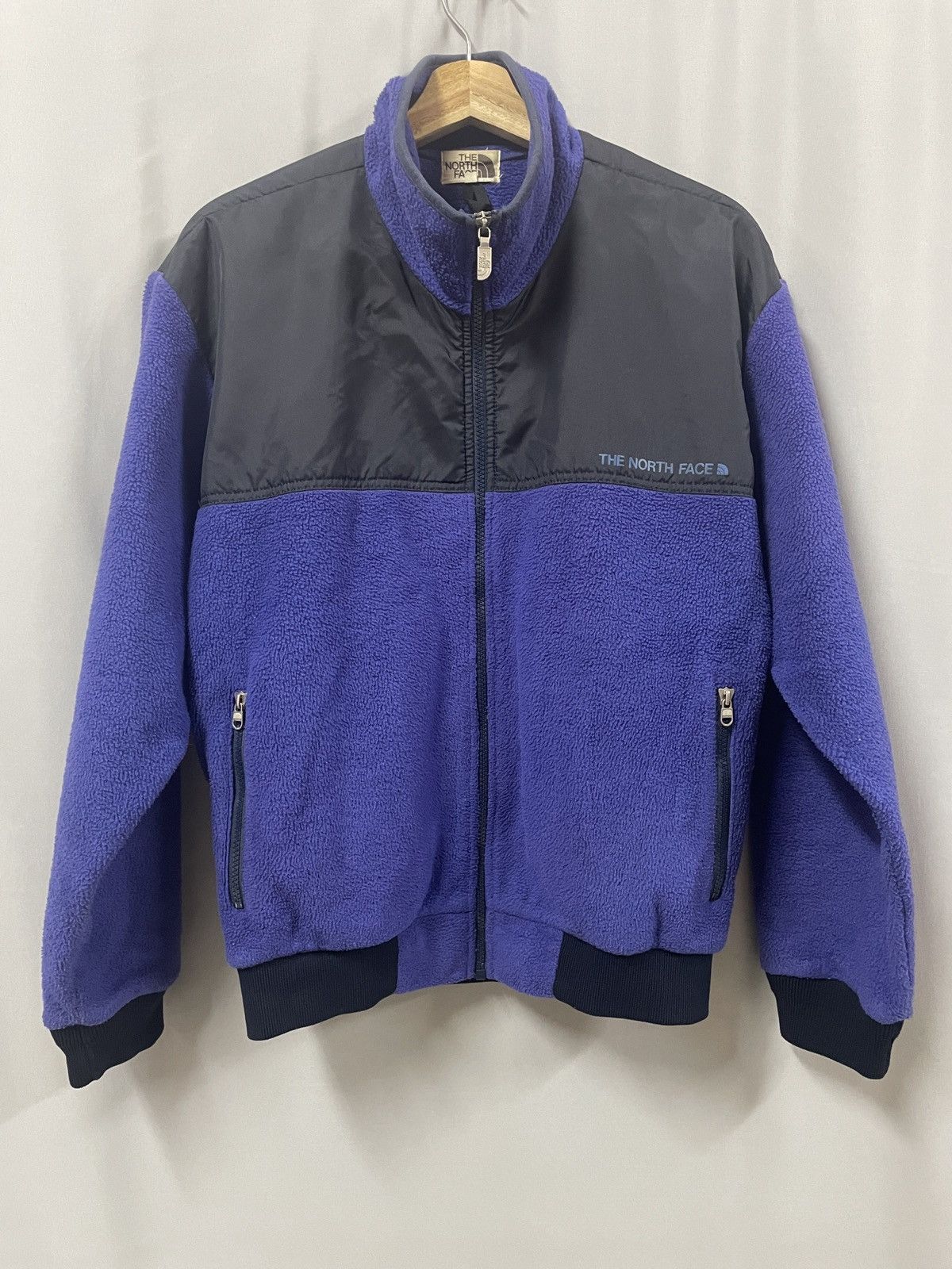 The North Face Vintage The North Face flece jacket. Two tone size L Size US L / EU 52-54 / 3 - 1 Thumbnail