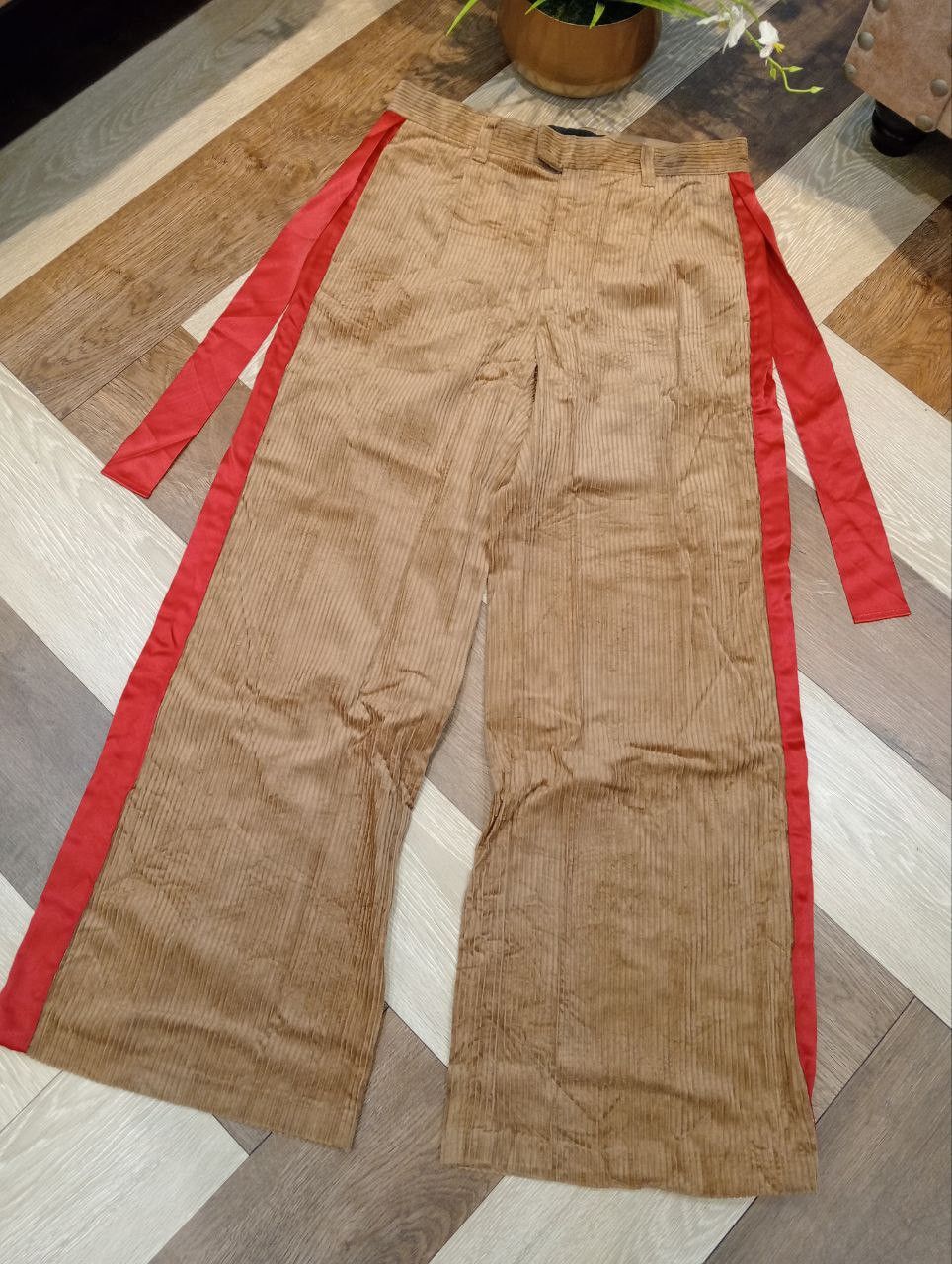 GU × Undercover GU X UNDERCOVER WIDE LEG CORDUROY PANTS - SIZE L Size US 31 - 3 Thumbnail