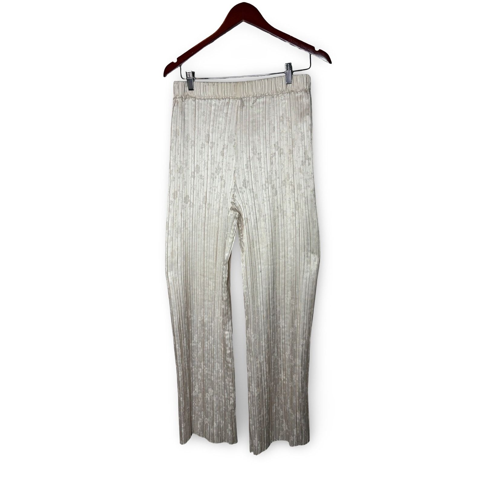 forte_forte Forte Forte Plissé Satin Jacquard Pants in Perla sz ll US M Size 27" / US 4 / IT 40 - 2 Thumbnail