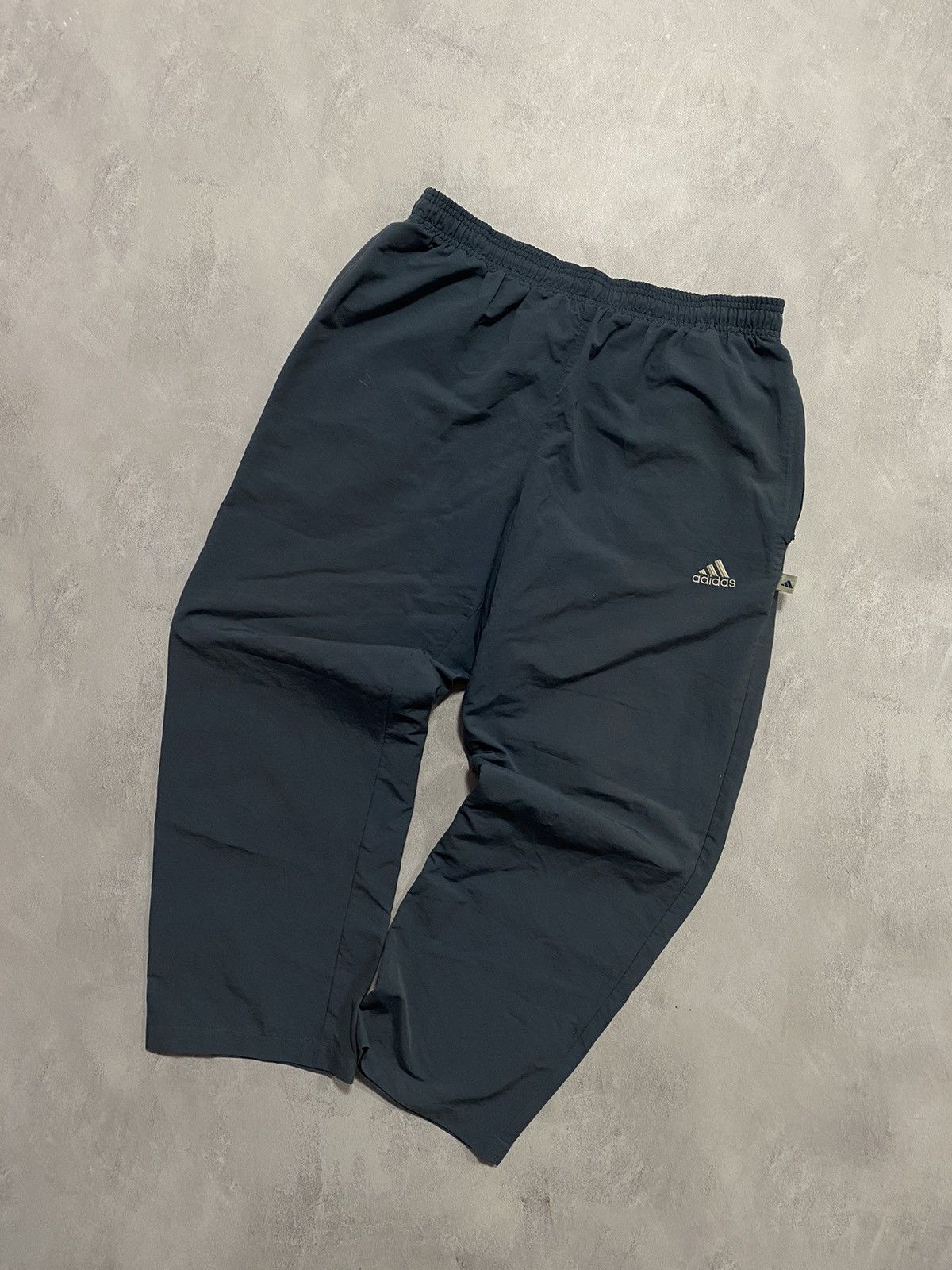 Adidas × Vintage Vintage Train Track Pants Baggy Adidas Logo Parachute Size US 34 / EU 50 - 1 Thumbnail