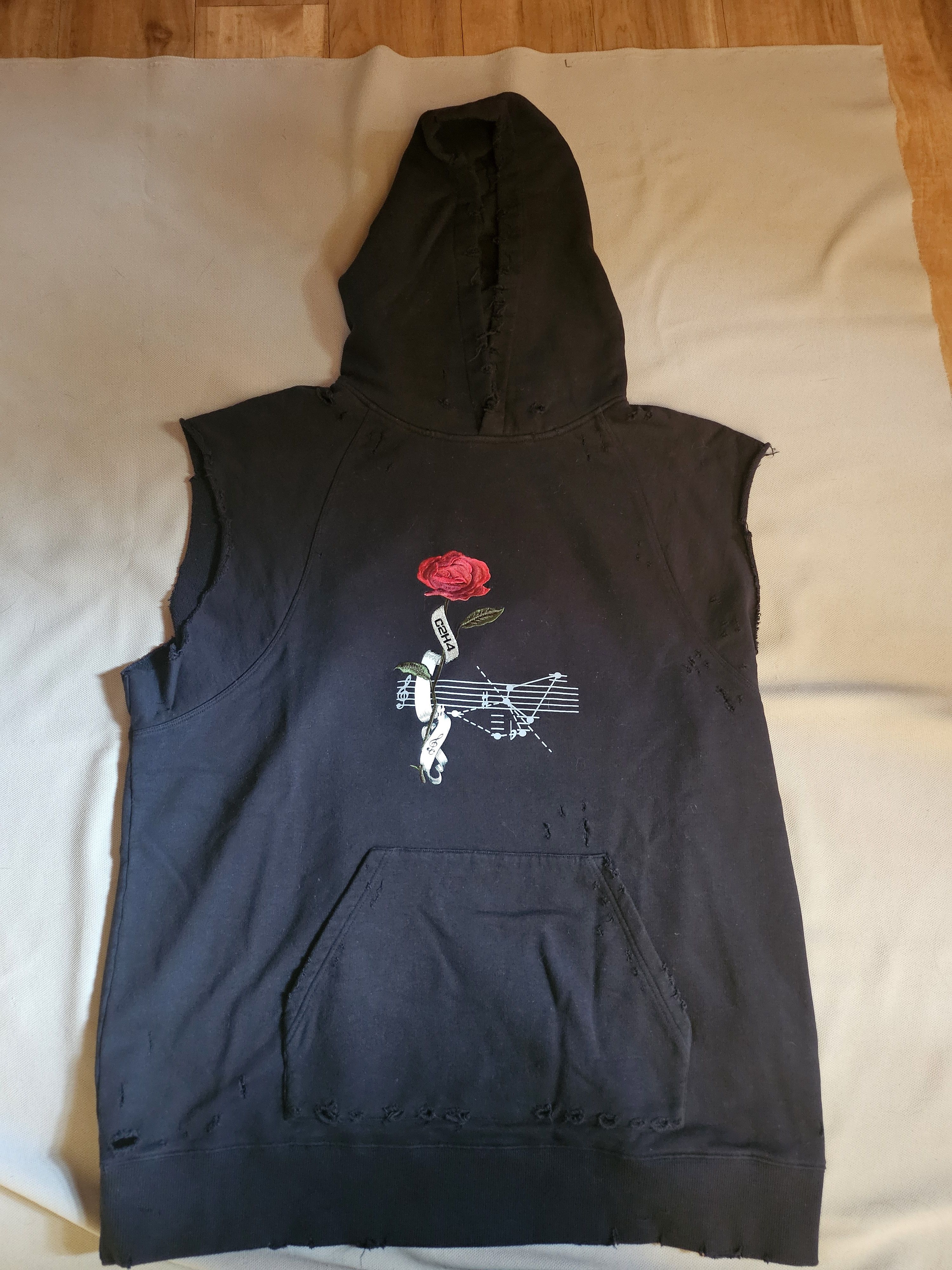 C2H4 C2H4 "My Own Private Planet" Sleeveless Hoodie Size US XL / EU 56 / 4 - 1 Thumbnail