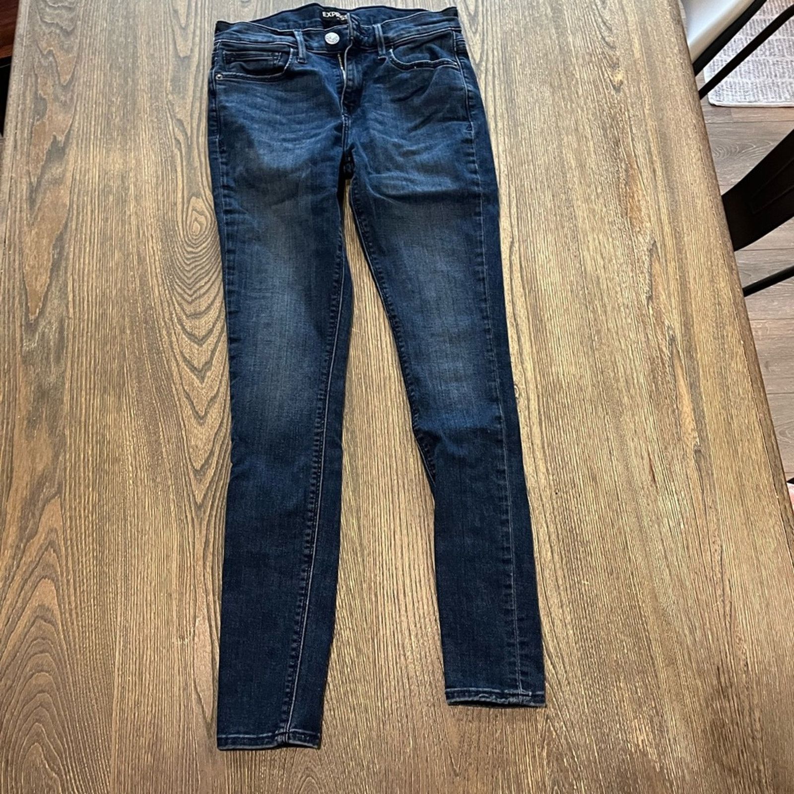 Express Express Supersoft Legging Jeans Mid Rise Denim Blue Size 4 Size 27" / US 4 / IT 40 - 1 Thumbnail