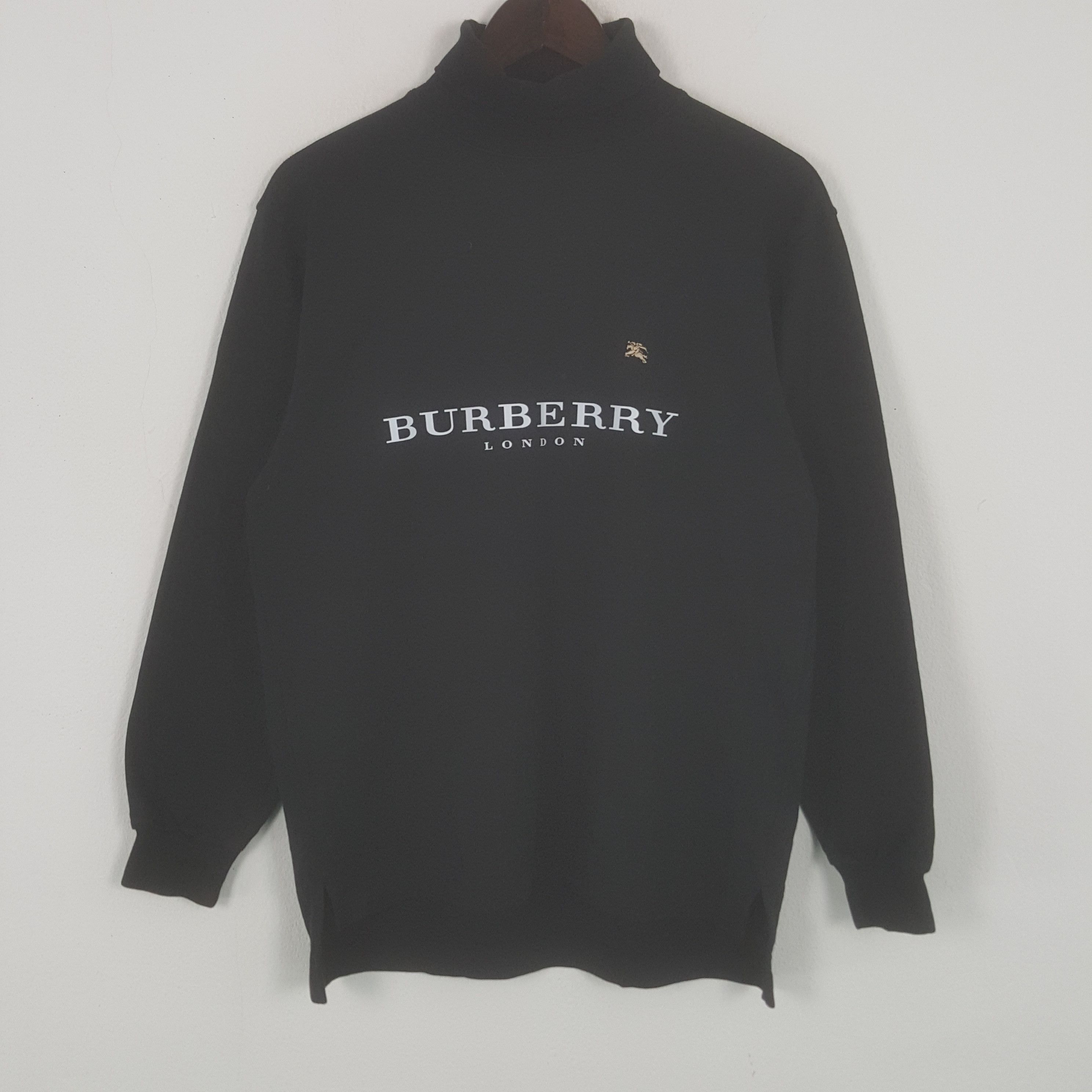 Burberry × Vintage Vintage Burberry Golf Custom Art Logo Style Tshirt Size US M / EU 48-50 / 2 - 1 Thumbnail
