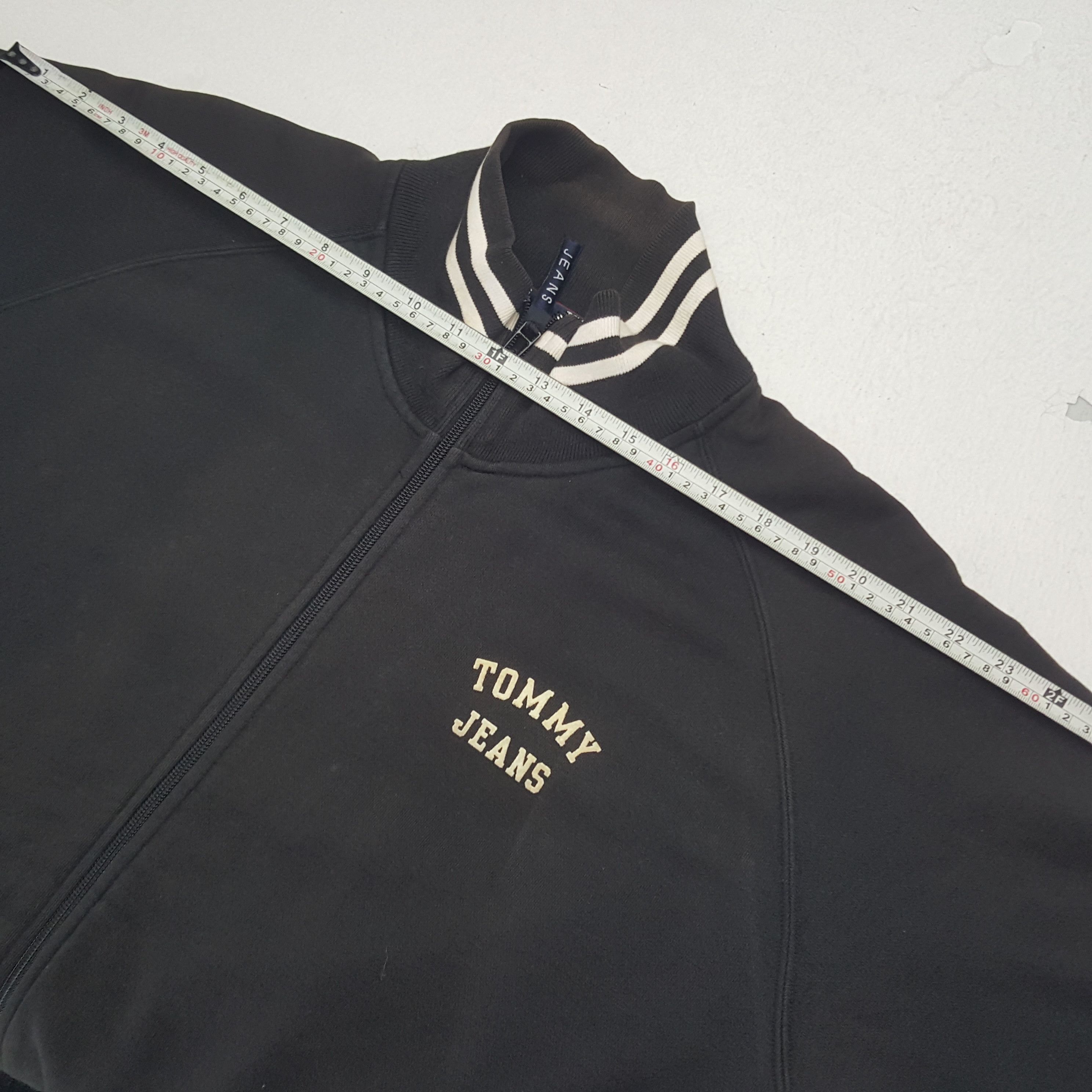 Tommy Jeans × Vintage Vintage Tommy Jeans Patch Logo Zipper Sweater Jacket Size US L / EU 52-54 / 3 - 6 Thumbnail