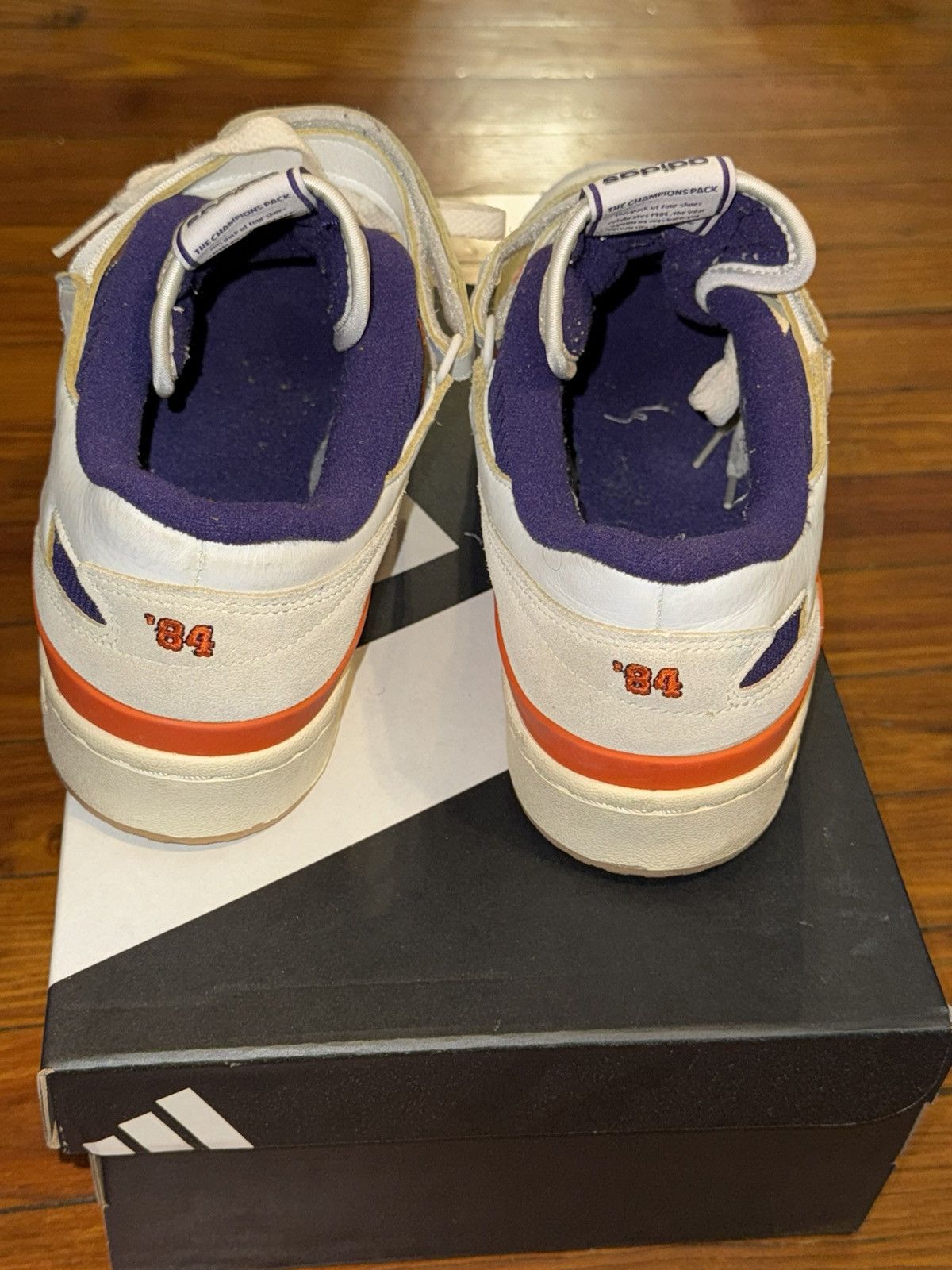 Adidas Adidas Forum Low 84 trainers Size US 10.5 / EU 43-44 - 2 Thumbnail