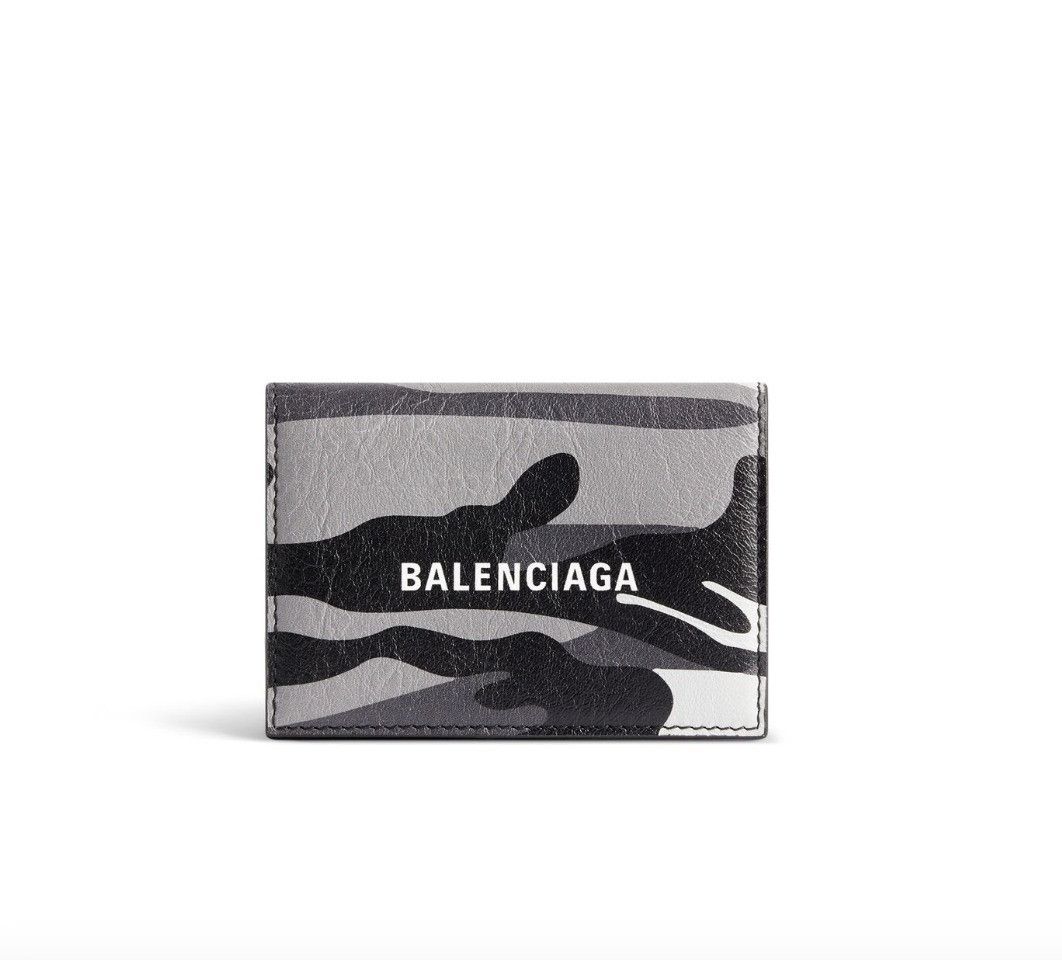 Balenciaga o1mt1gz0525 Size: OS / Cash Mini Wallet Camo Print Size ONE SIZE - 1 Thumbnail