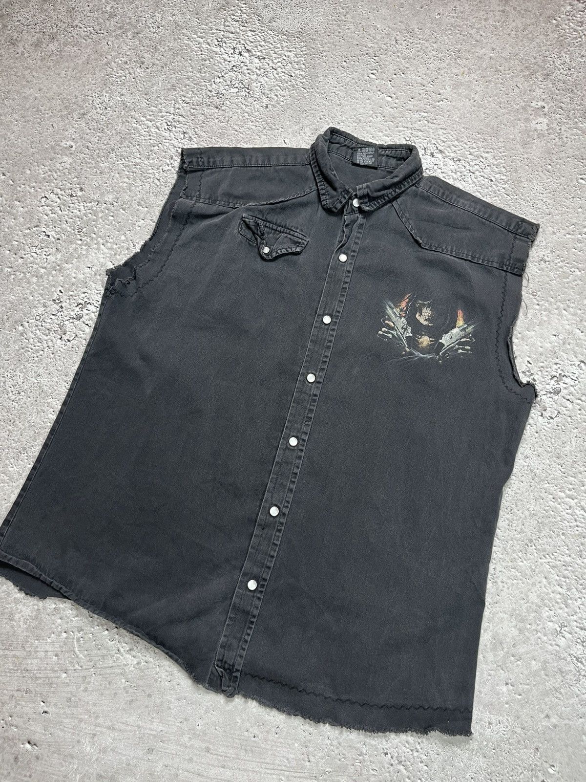 Other Spiral Direct Sleeveless Denim Shirt L Skull Gun Print Black Size US L / EU 52-54 / 3 - 2 Thumbnail