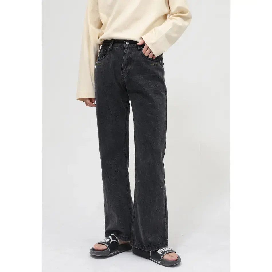 Retro loose solid color micro flared jeans