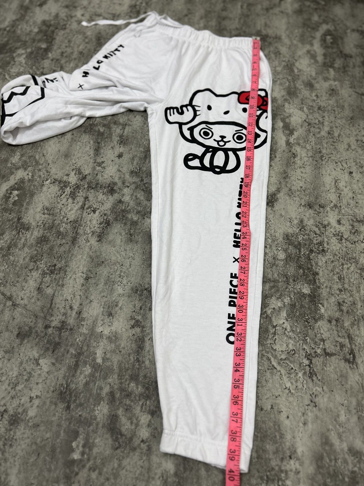 Cartoon Network × Japanese Brand × One Piece One Piece x hello kitty Jogger Pans Size US 29 - 16 Thumbnail