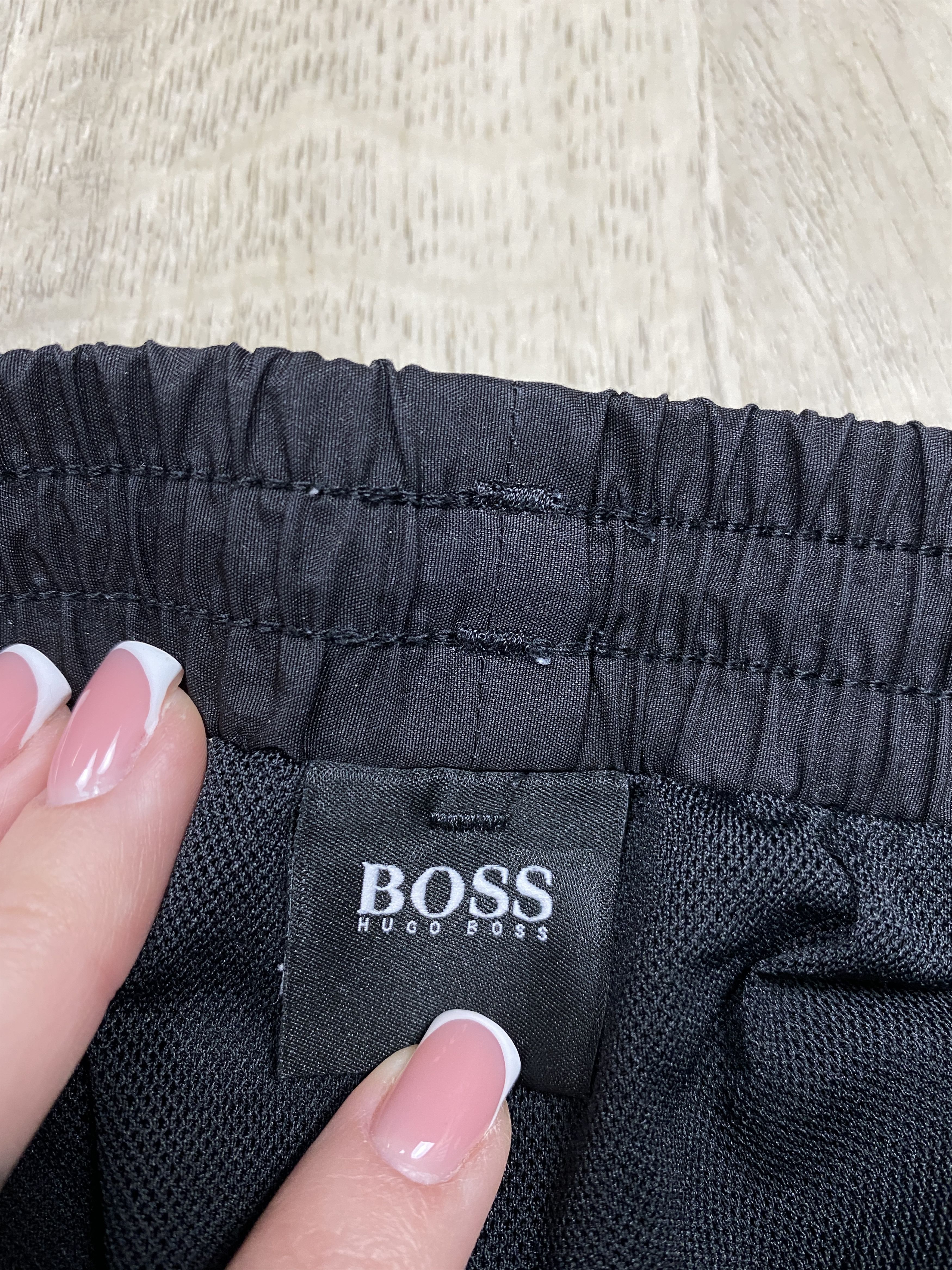 Hugo Boss × Vintage Hugo Boss Mens Nylon Shorts Size US 36 / EU 52 - 6 Thumbnail