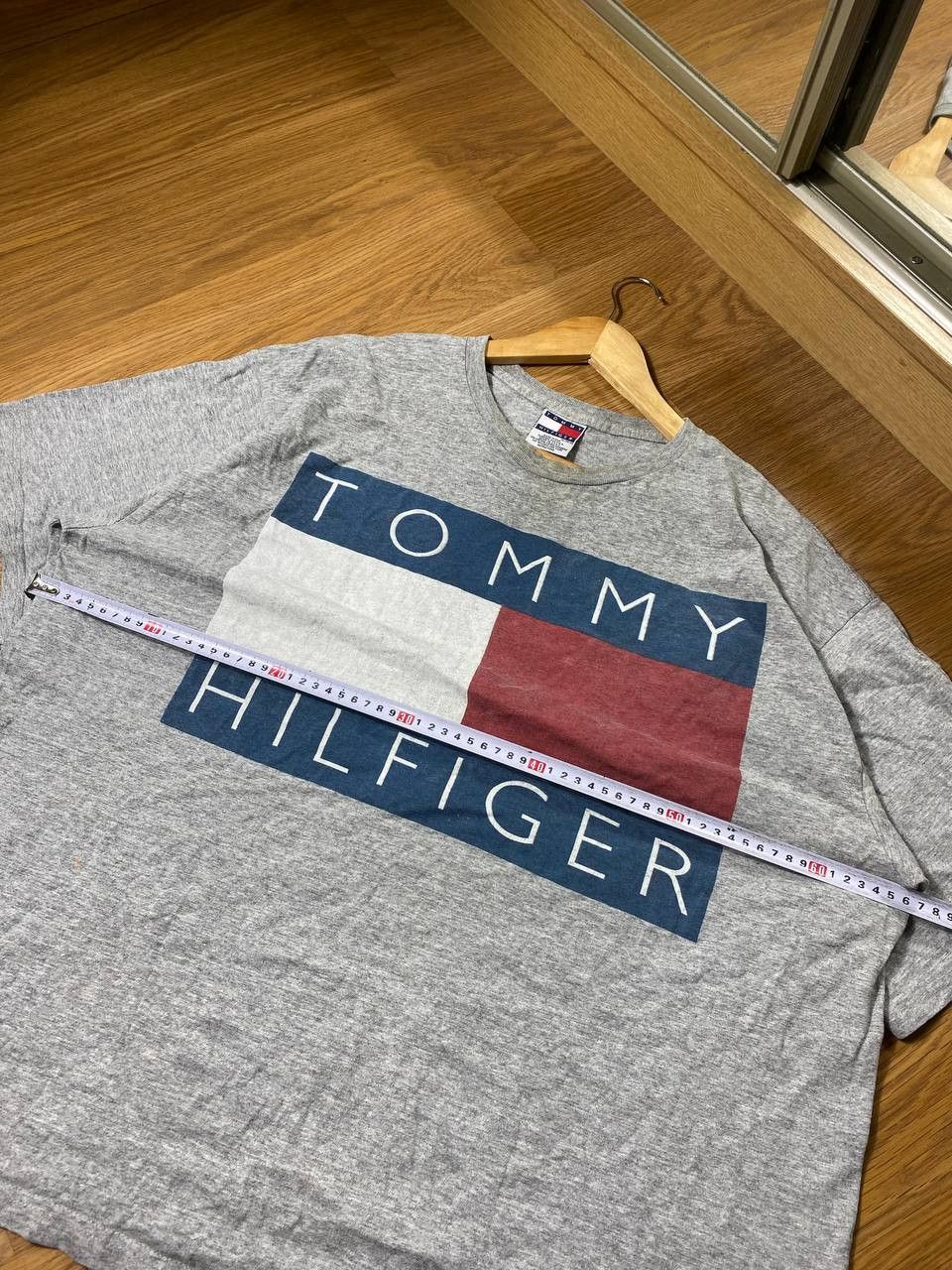 Tommy Hilfiger × Vintage Tommy Hilfiger vintage big logo t-shirt size XL made in USA Size US XL / EU 56 / 4 - 8 Thumbnail