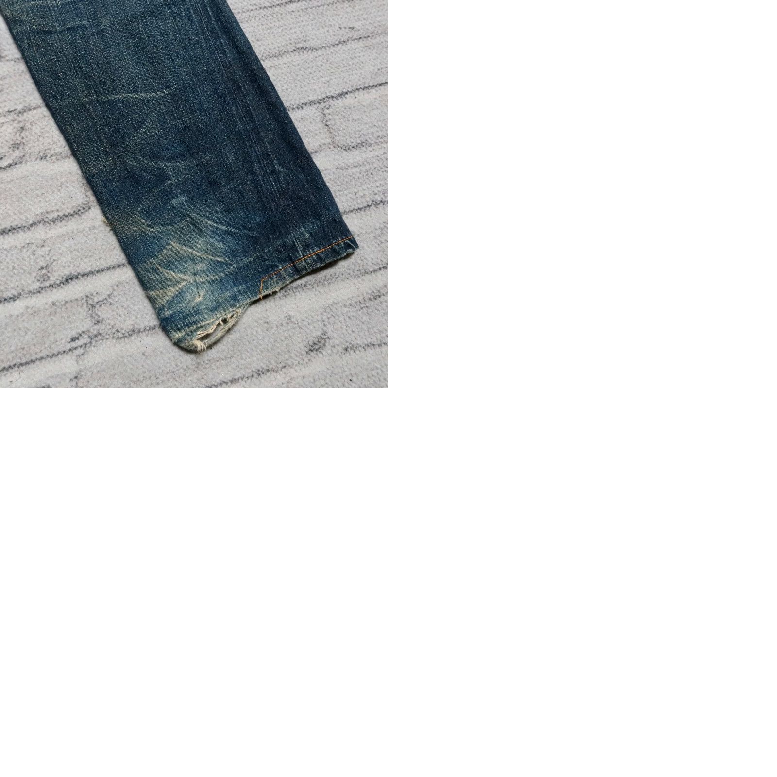Comme des Garcons Girl VINTAGE Comme Des Garcons Homme Distressed Selvedge Denim Jeans Men 32x30 1/2 Dark Wash Denim 90s (if applicable) Distressed Womens? Size US 32 / EU 48 - 9 Thumbnail