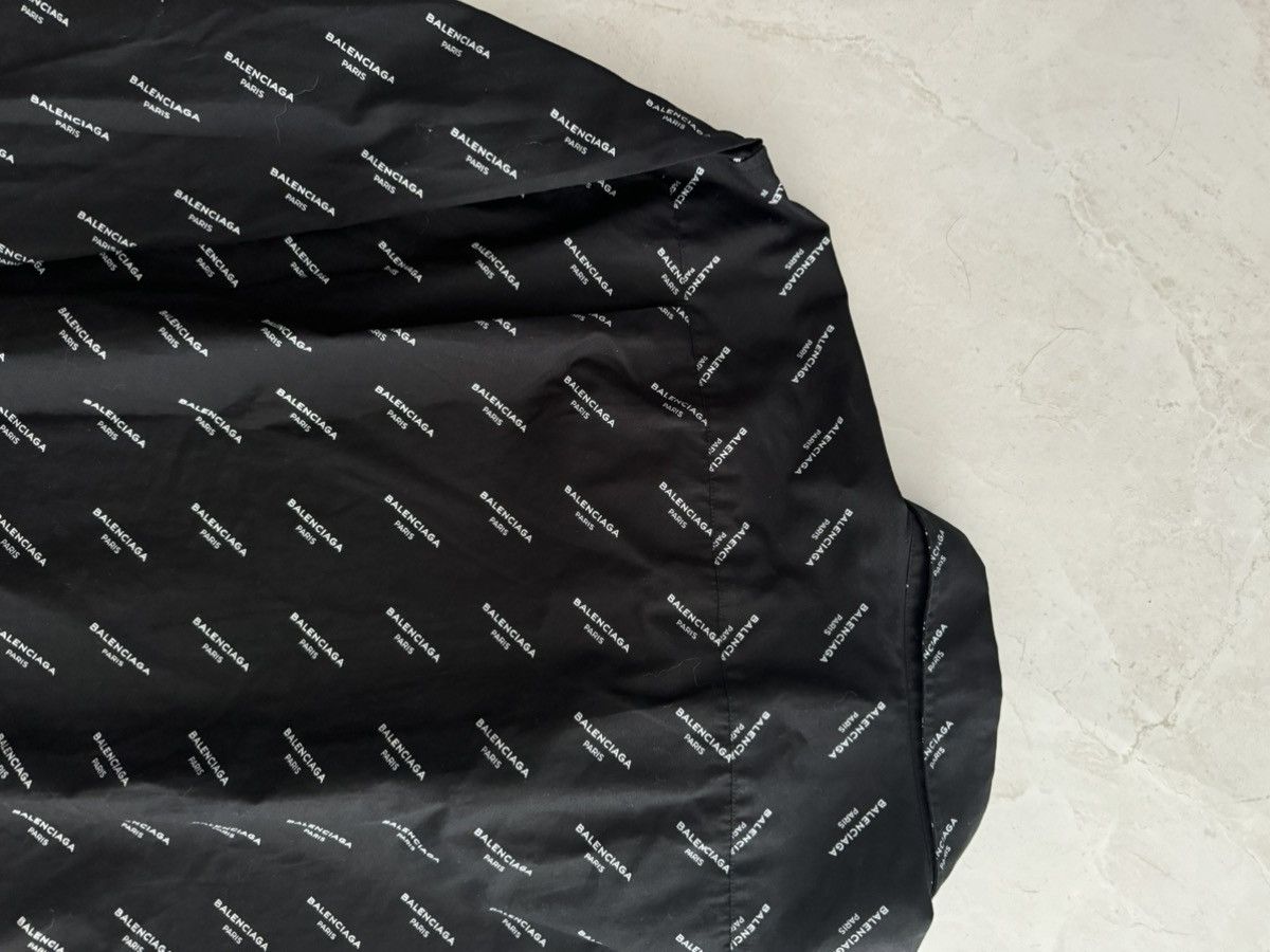 Balenciaga Balenciaga Black Logo Striped Shirt Demna Gvasalia Size US XL / EU 56 / 4 - 4 Thumbnail