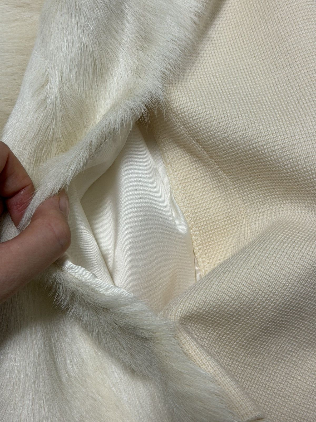 Prada PRADA Fall Winter 2014 Goat Fur Zip-Up Jacket Size XS / US 0-2 / IT 36-38 - 7 Thumbnail
