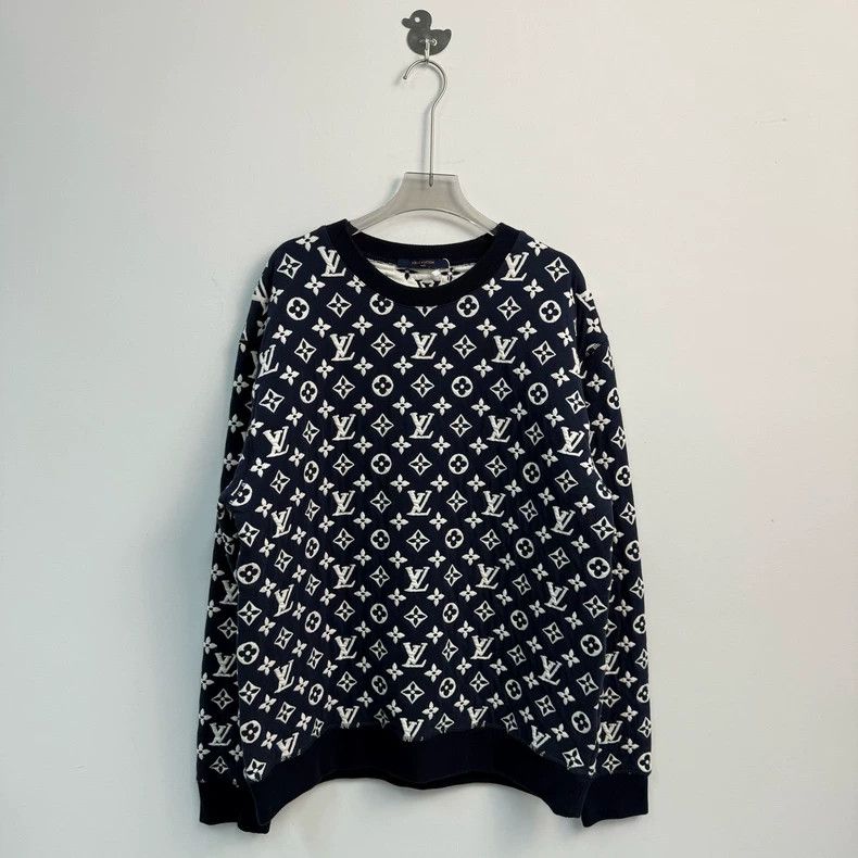 Louis Vuitton Louis Vuitton Full jacquard logo sweatshirt Size US L / EU 52-54 / 3 - 1 Thumbnail
