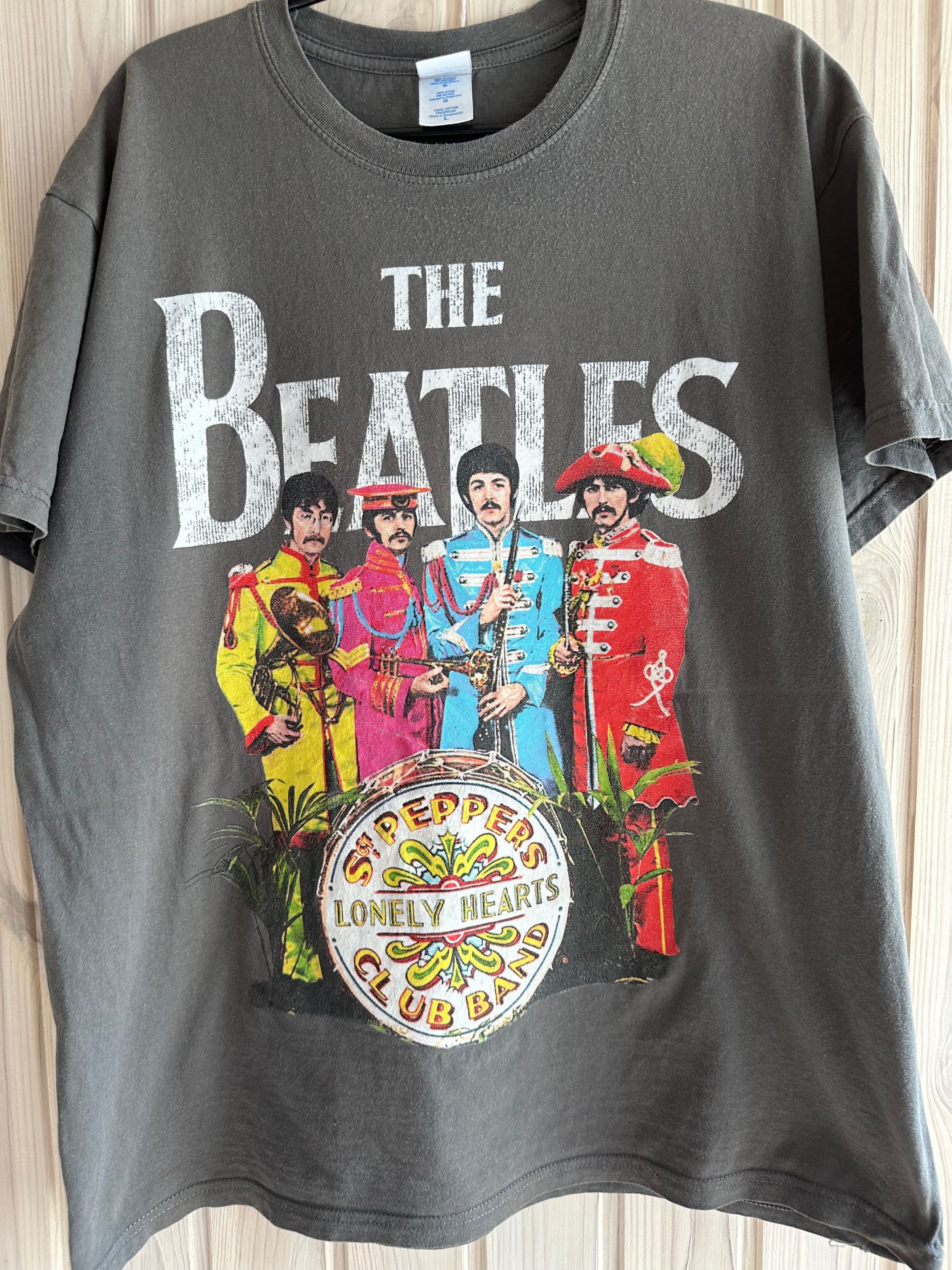 Band Tees The Beatles Sgt. Pepper's Lonely Hearts Club Band tee Size US L / EU 52-54 / 3 - 3 Thumbnail