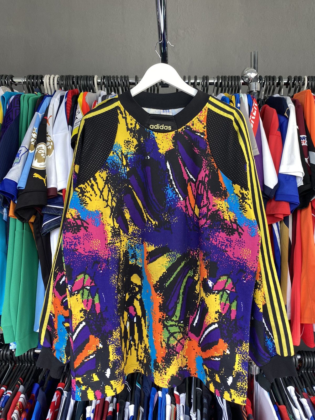 Adidas ADIDAS VINTAGE TEMPLATE 1992-1993 GOALKEEPER FOOTBALL JERSEY Size US XL / EU 56 / 4 - 1 Thumbnail