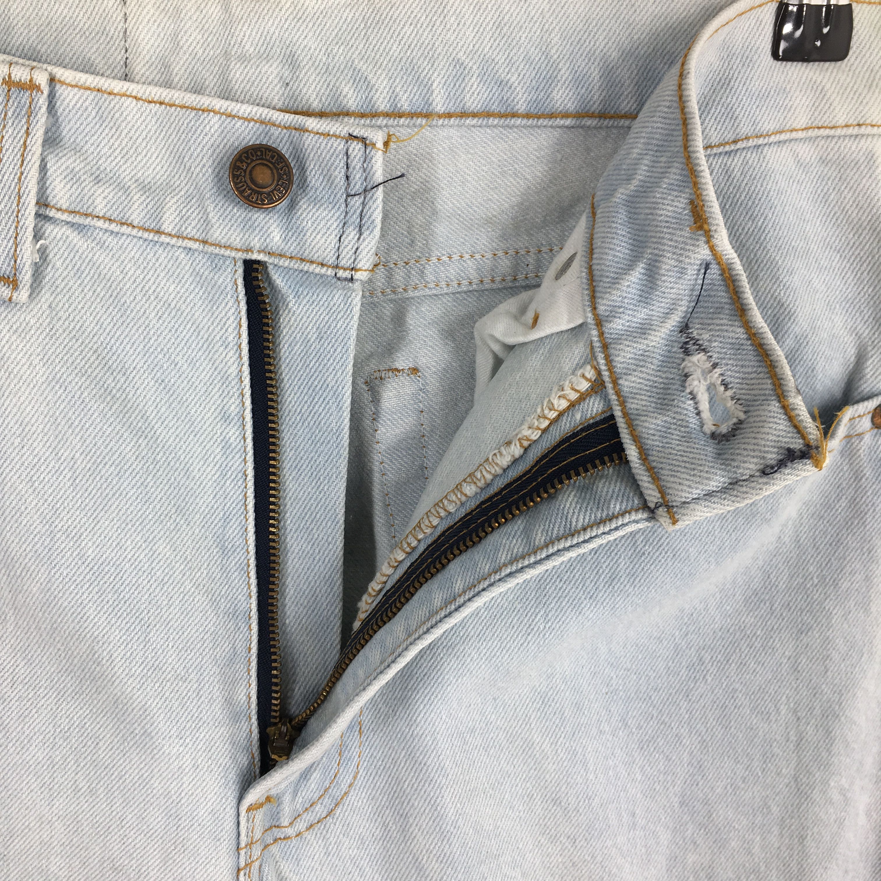 Levi's Size 29x26.5 Vintage 80s Levi's 505 Faded Blue Jeans S663 Size US 29 - 6 Thumbnail