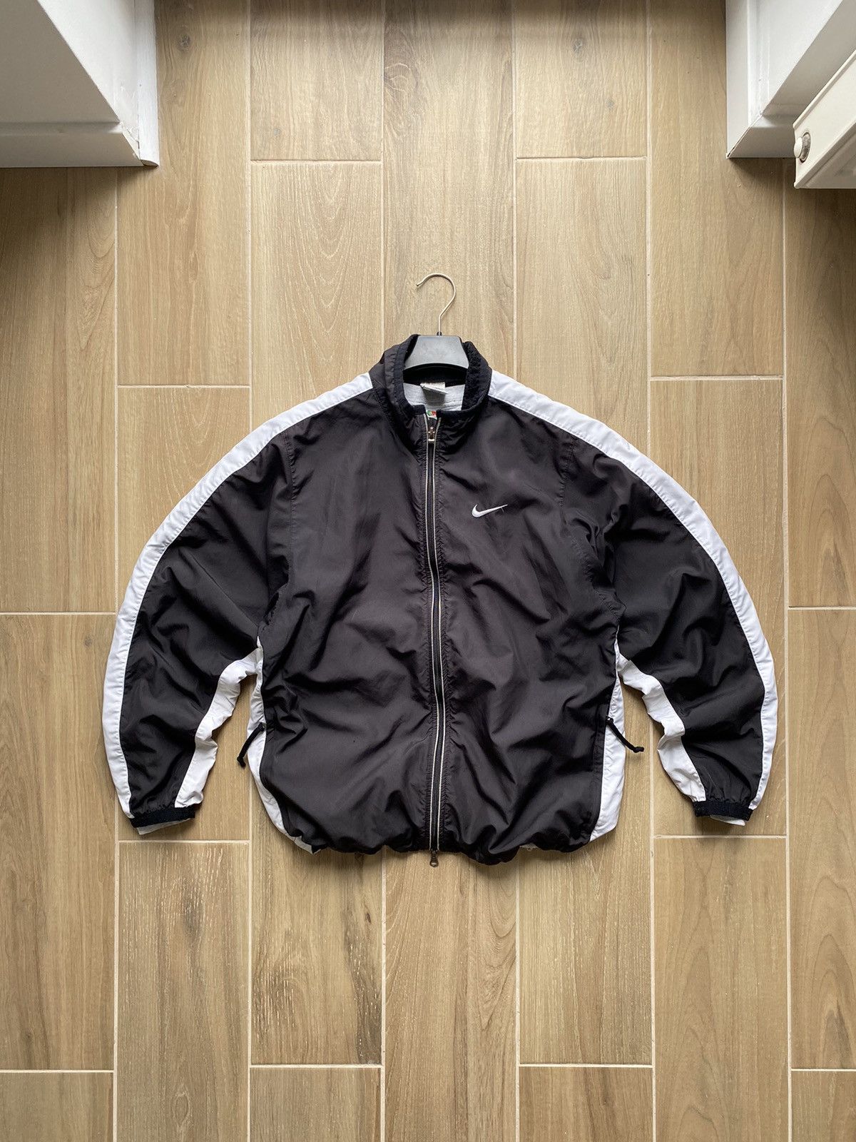 Nike Vintage Nike Light Jacket Track Top Size US S / EU 44-46 / 1 - 6 Thumbnail