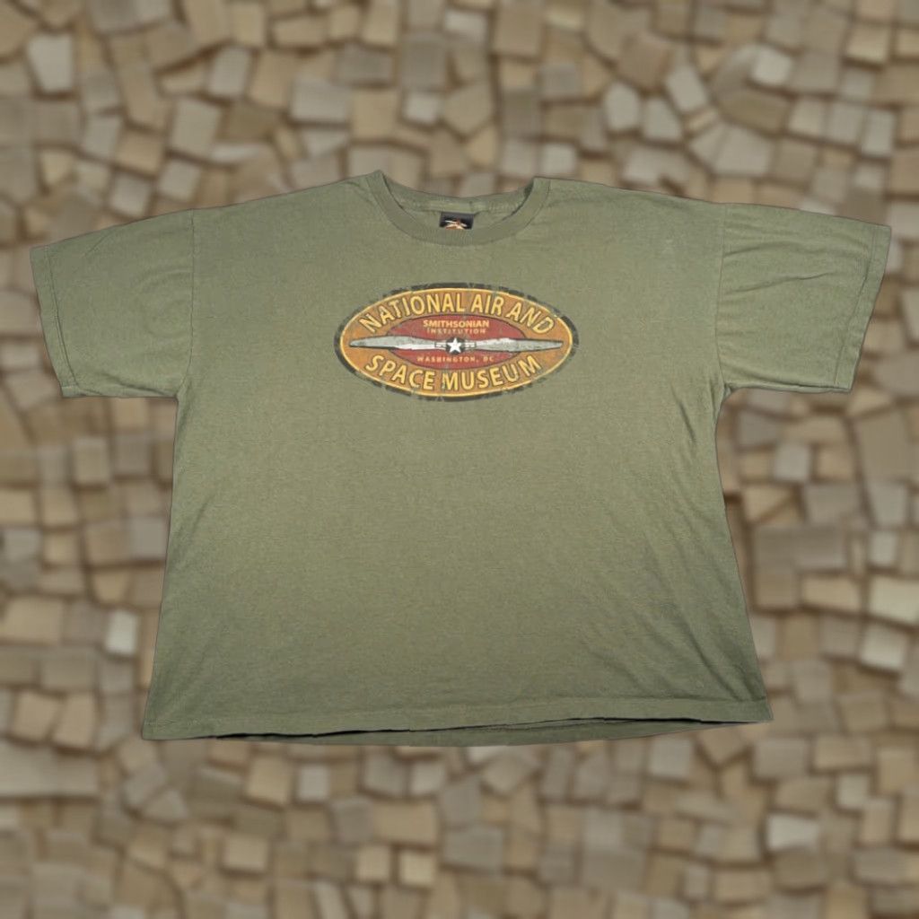 Vintage VINTAGE National Air Space Museum Shirt XL Adult Green USA 90s Cowboys Mens T-Shirt Size US XL / EU 56 / 4 - 1 Thumbnail