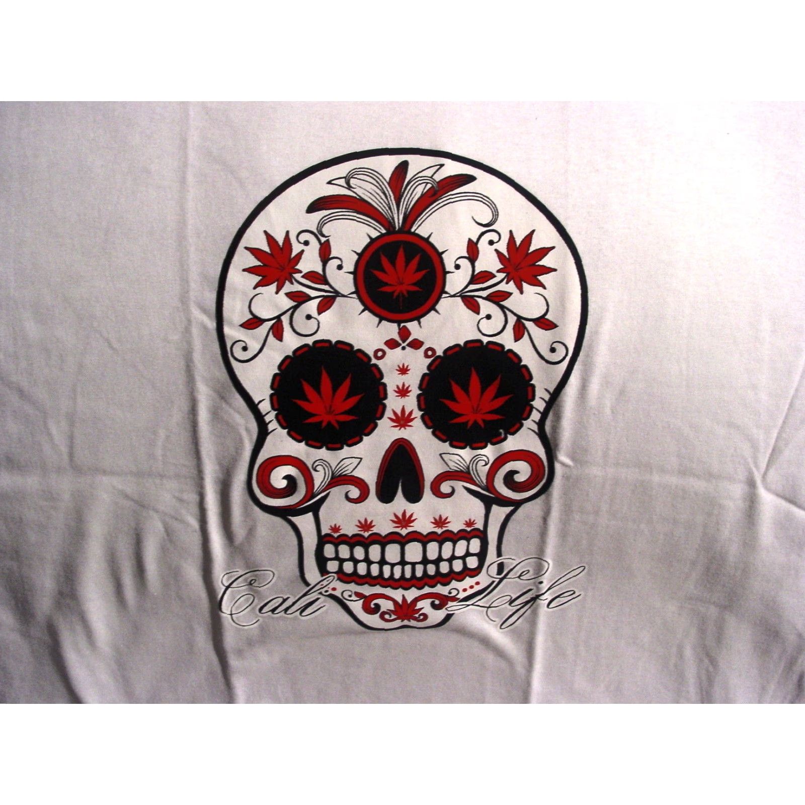 Vintage VINTAGE Cali Life T-Shirt Men Large White Skull Marijuana Leaf Graphic Tee 90s Size US L / EU 52-54 / 3 - 2 Thumbnail