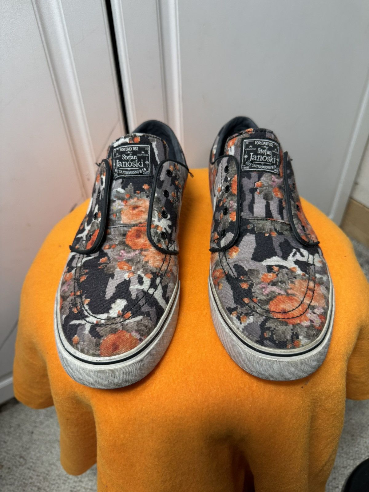 Nike Digi floral print Nike Janowski Size US 10.5 / EU 43-44 - 4 Thumbnail