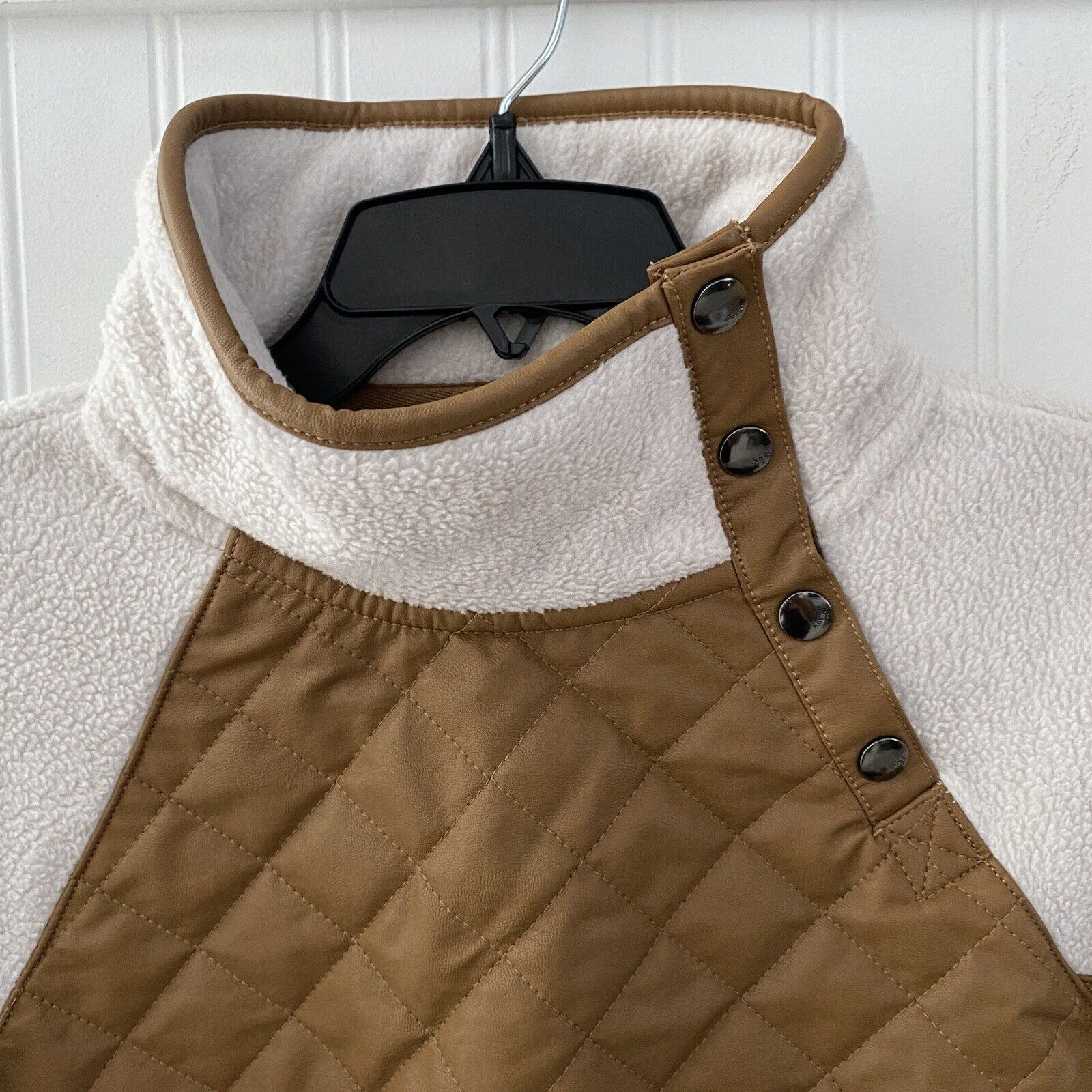 Abercrombie & Fitch Abercrombie & Fitch Womens Fleece Quilted Snap Popover Pull Size XXS / US 00 / IT 34 - 3 Thumbnail
