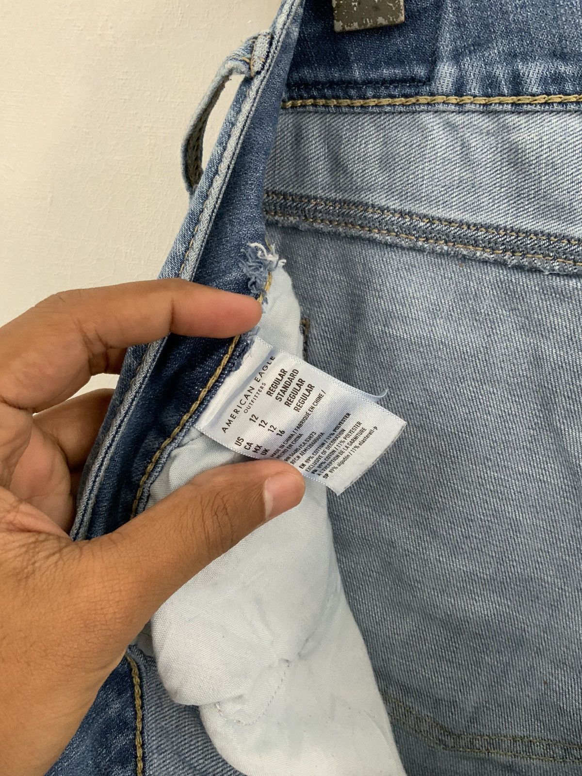 American Eagle Outfitters American Eagle Distressed Jean Size US 35 - 10 Thumbnail