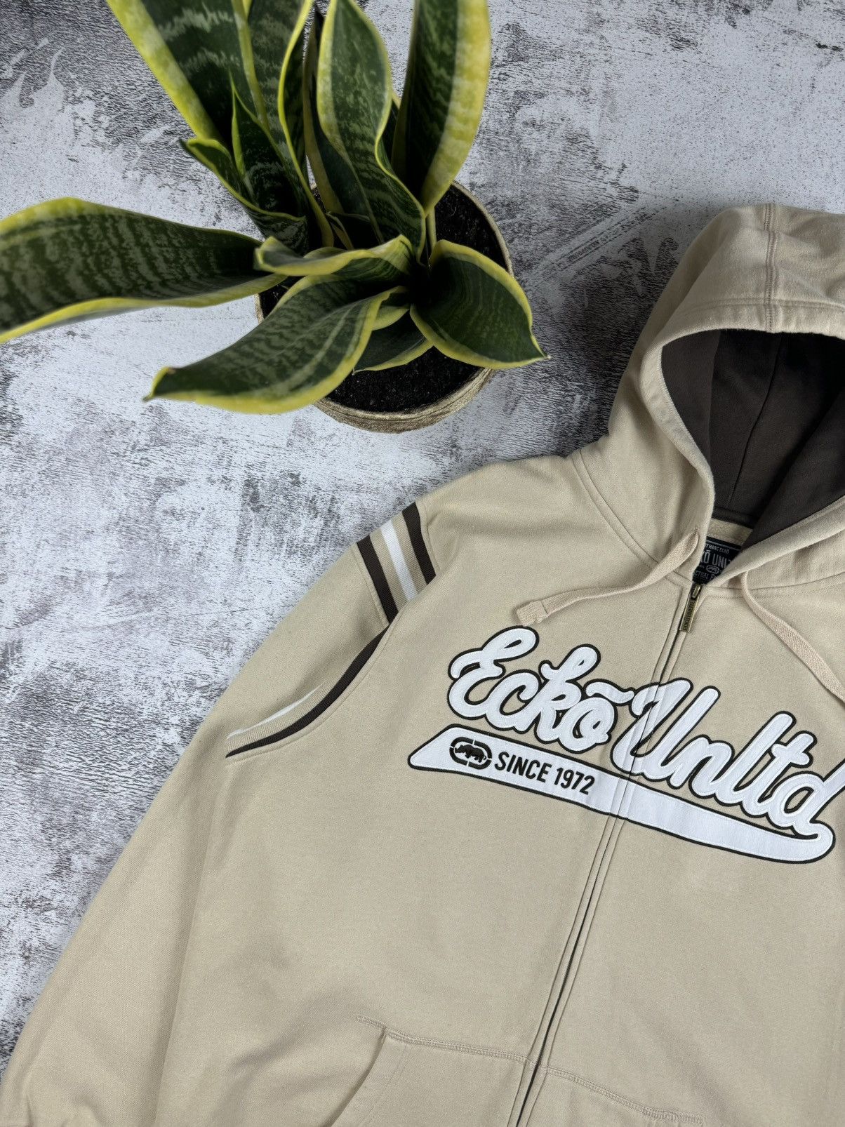 Ecko Unltd. Vintage Ecko Unltd by Marc Ecko Rap Skate Beige Zip Hoodie Size US XL / EU 56 / 4 - 4 Thumbnail