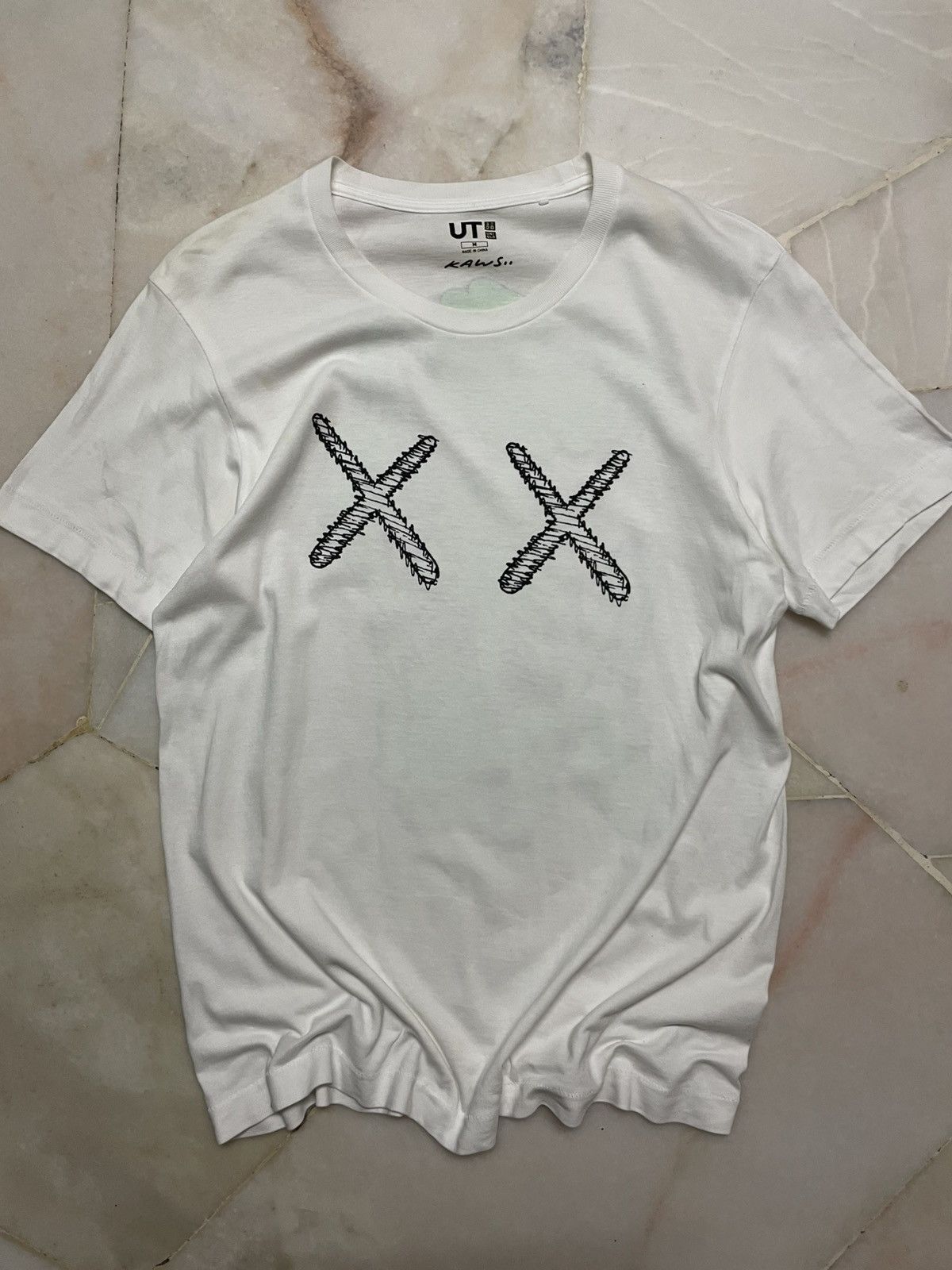Kaws 💥Rare💥Uniqlo Kaws Rare Backhit Print Sick Bones Mega Print Size US M / EU 48-50 / 2 - 8 Thumbnail