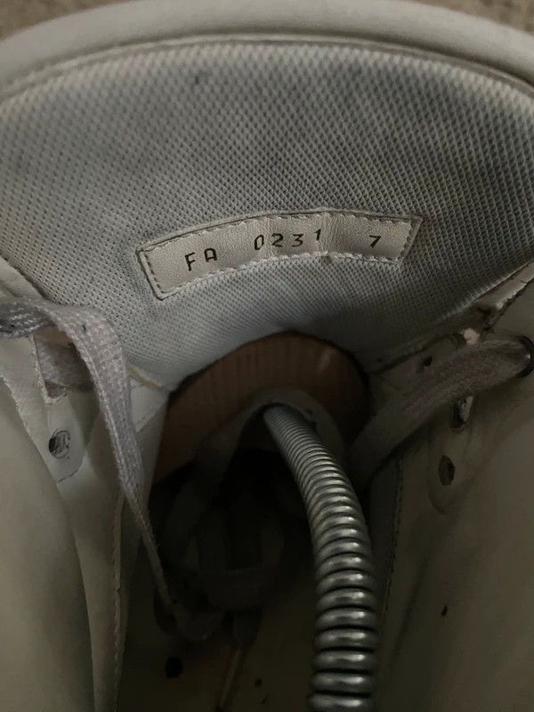 Louis Vuitton louis vuitton archival high top sneakers with big logo Size US 7.5 / EU 40-41 - 12 Thumbnail