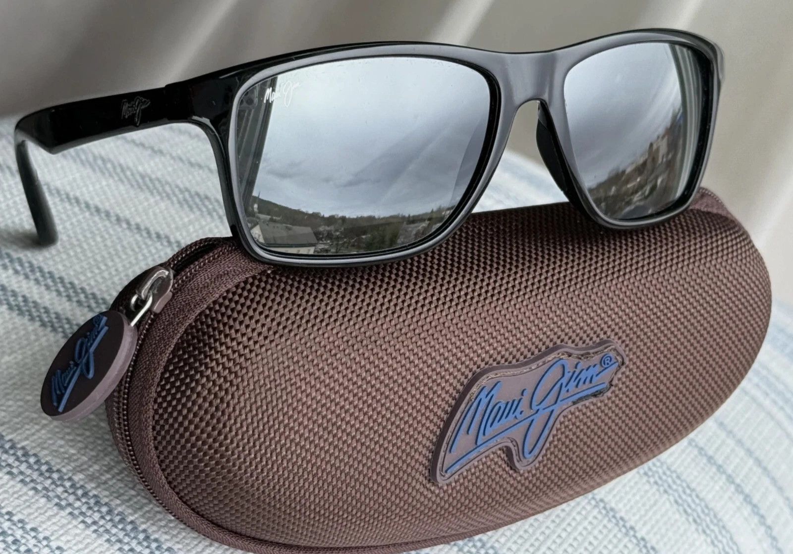 Oliver Peoples Maui Jim ONSHORE 58mm Polarized Sunglasses 798-02 Size ONE SIZE - 3 Thumbnail