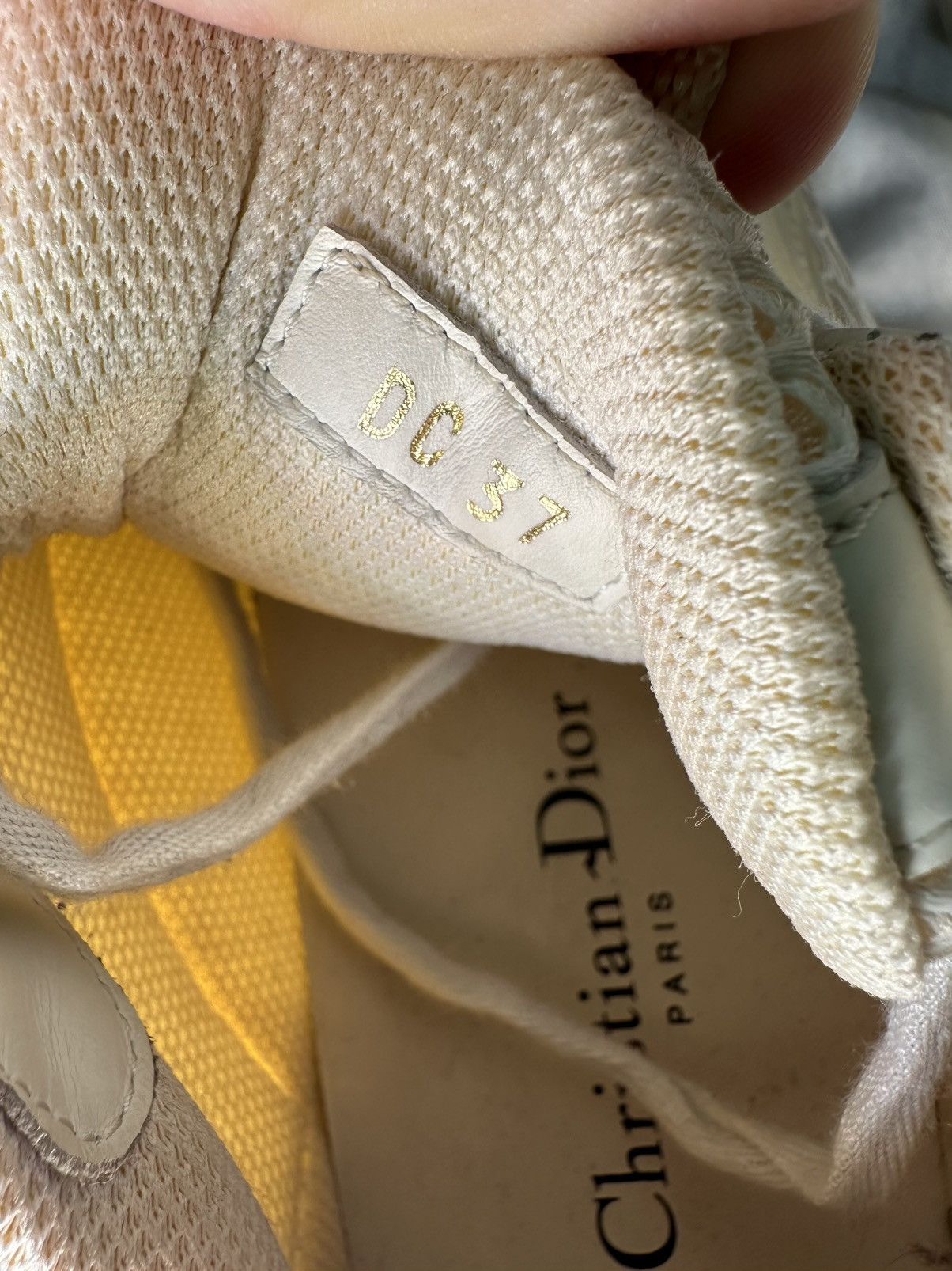 Dior DIOR D-CONNECT LEATHER & MESH SNEAKER Size US 7 / IT 37 - 10 Thumbnail