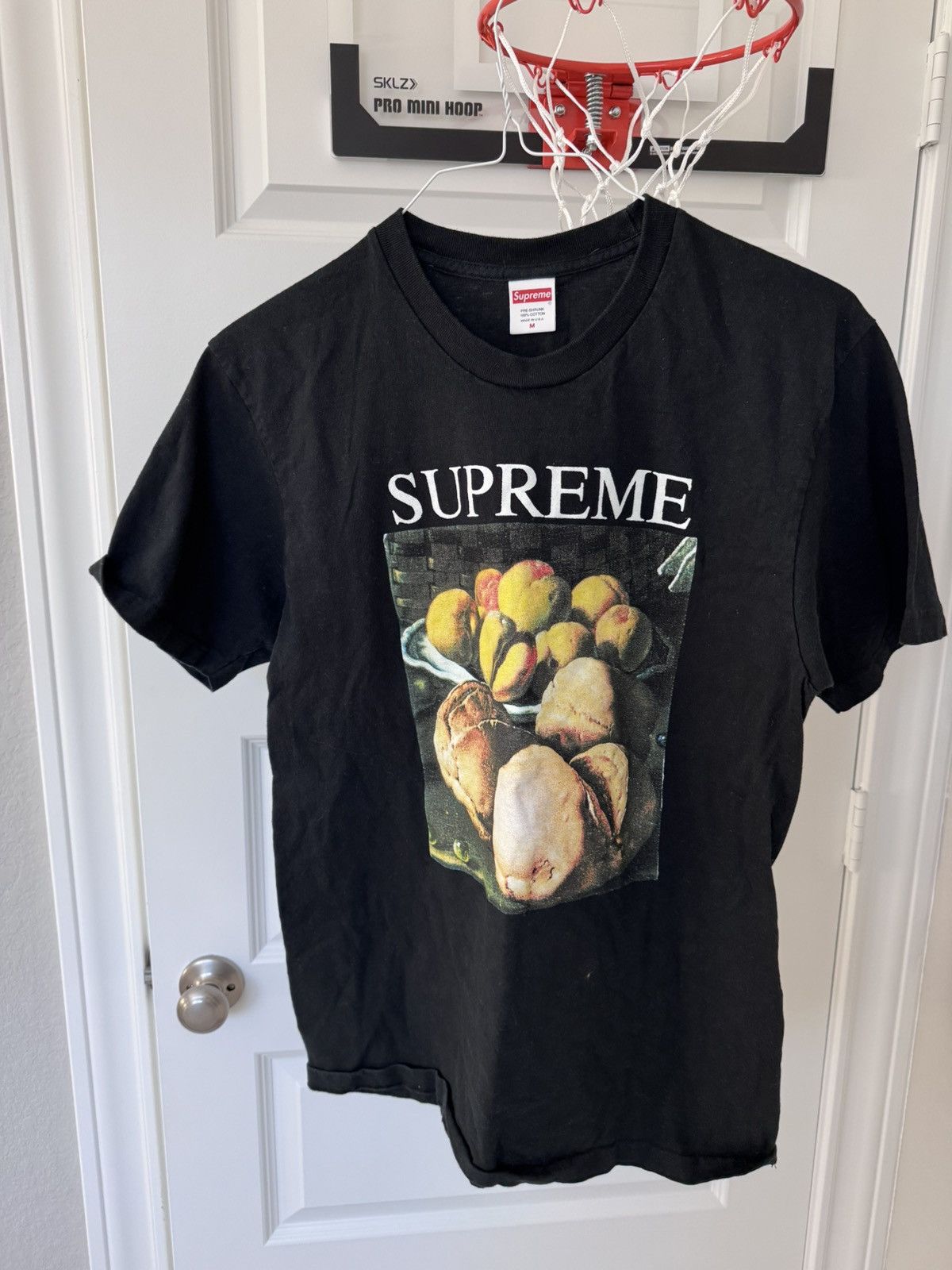 Supreme Supreme still life tee Size US M / EU 48-50 / 2 - 1 Thumbnail