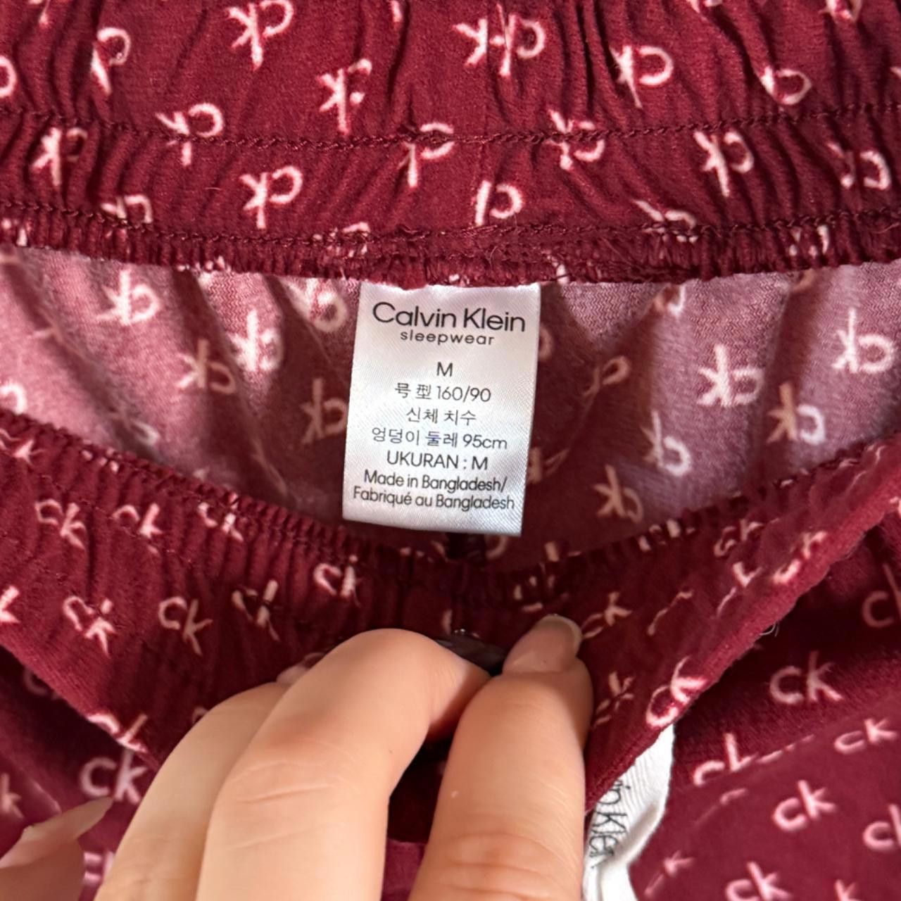 Calvin Klein calvin klein matching long sleeve and fleece pants pajamas Size ONE SIZE - 5 Thumbnail
