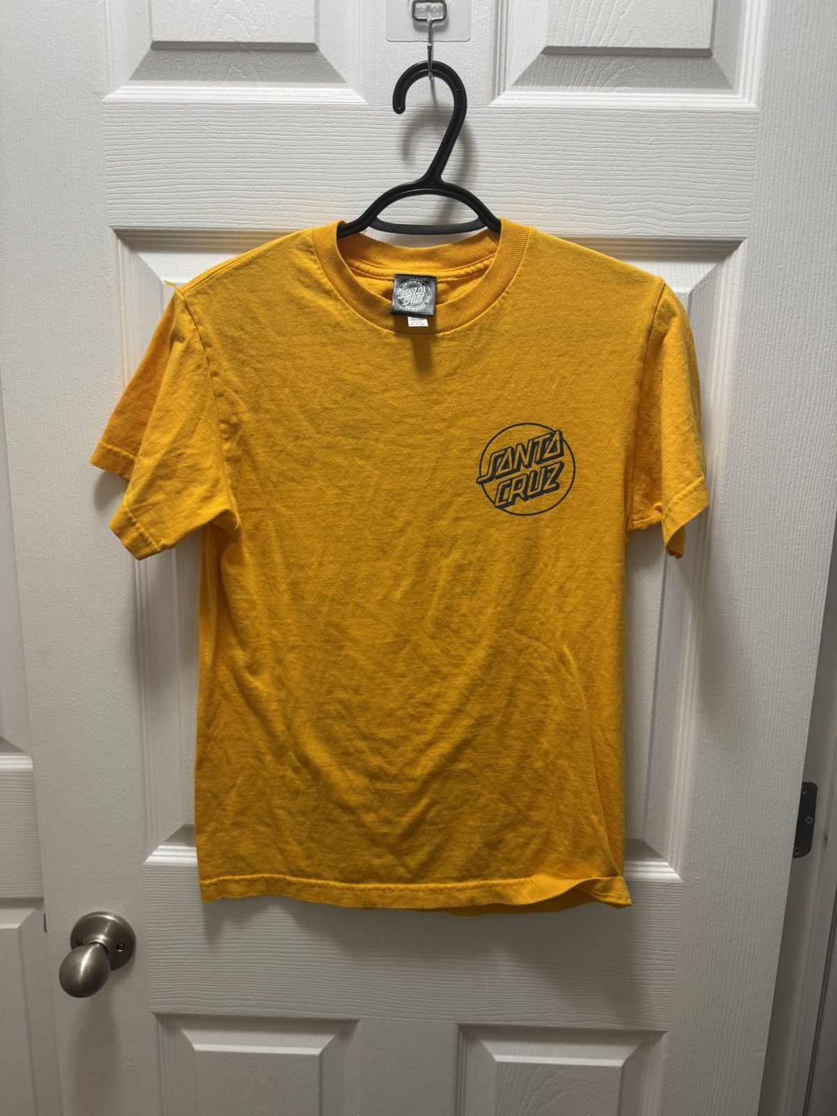 Santa Cruz Skateboards Santa Cruz Vintage Skater Logo Shirt Double Sided Yellow Size US S / EU 44-46 / 1 - 1 Thumbnail