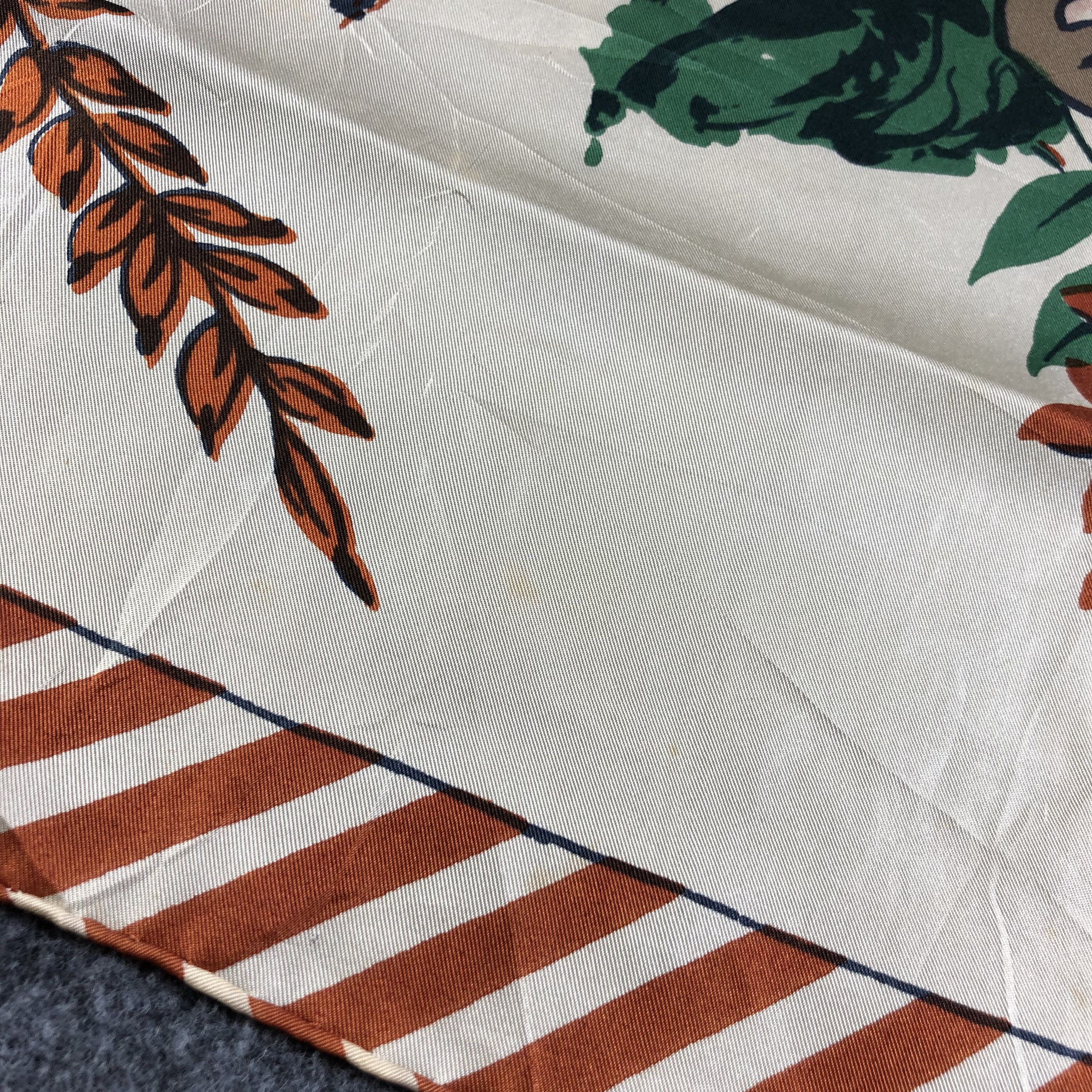 Vintage Luxury Hand Rolled Floral Silk Scarf M402 Size ONE SIZE - 5 Thumbnail