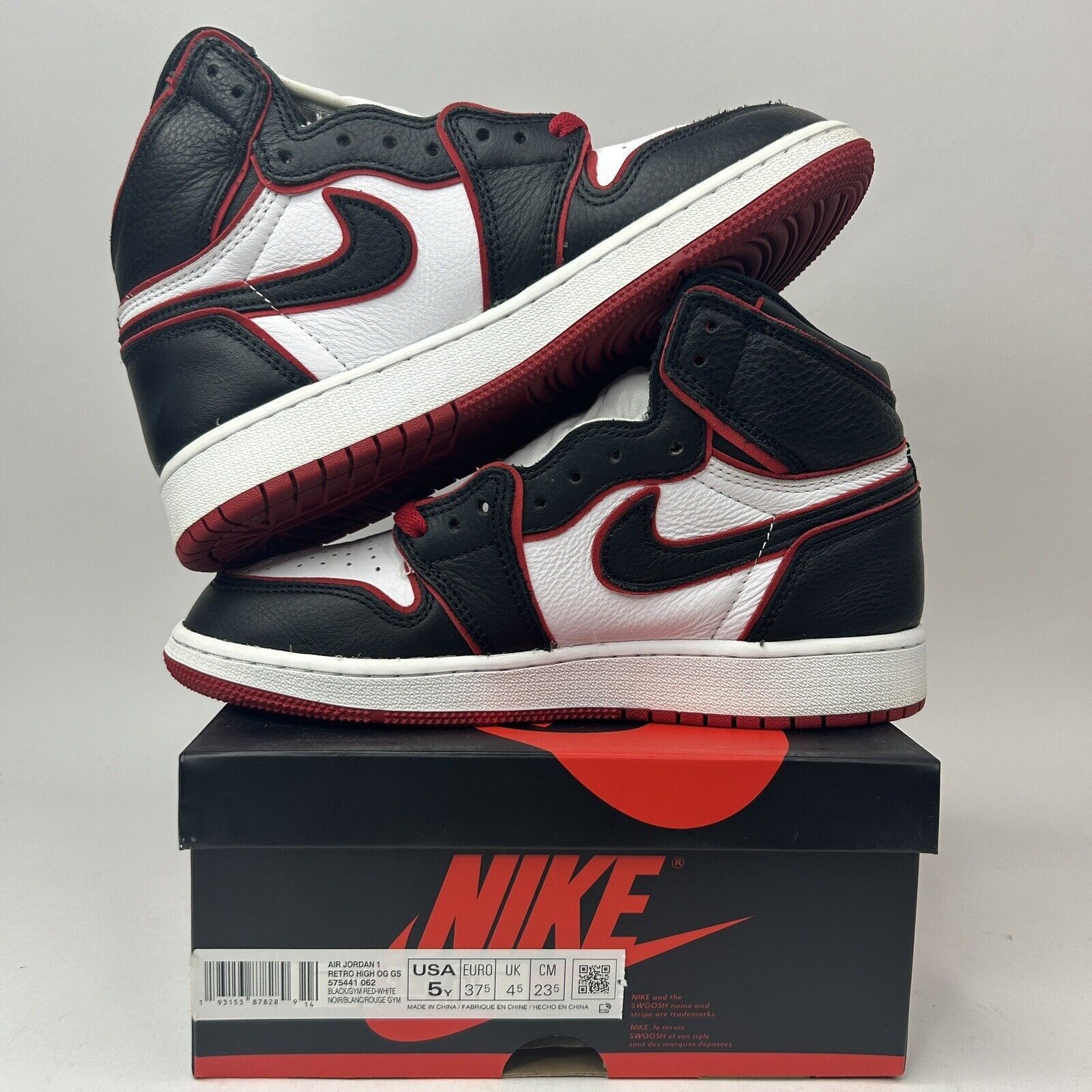 Nike Nike Air Jordan 1 Retro High OG BG “Bloodline” 2023 Size US 6.5 / IT 36.5 - 3 Thumbnail