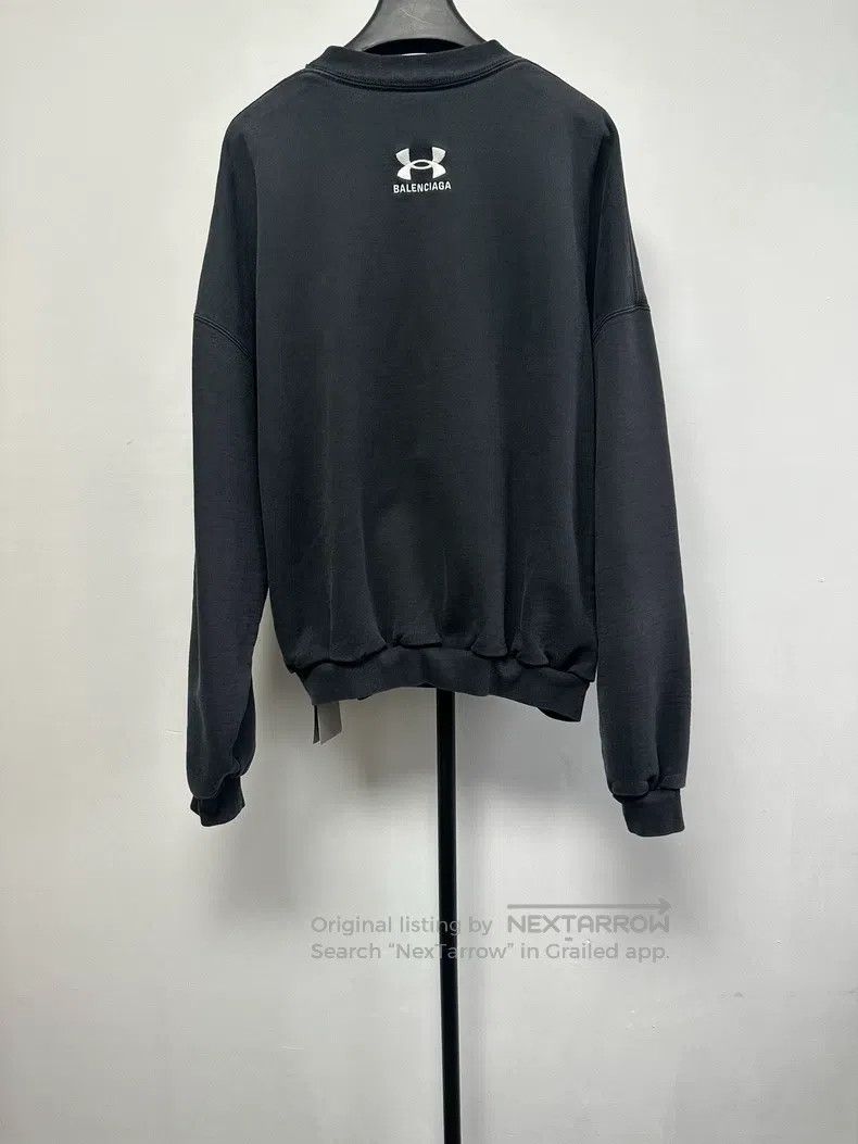 Balenciaga Balenciaga Letter Logo Embroidered Round Neck Crewneck Swe Size US M / EU 48-50 / 2 - 2 Thumbnail