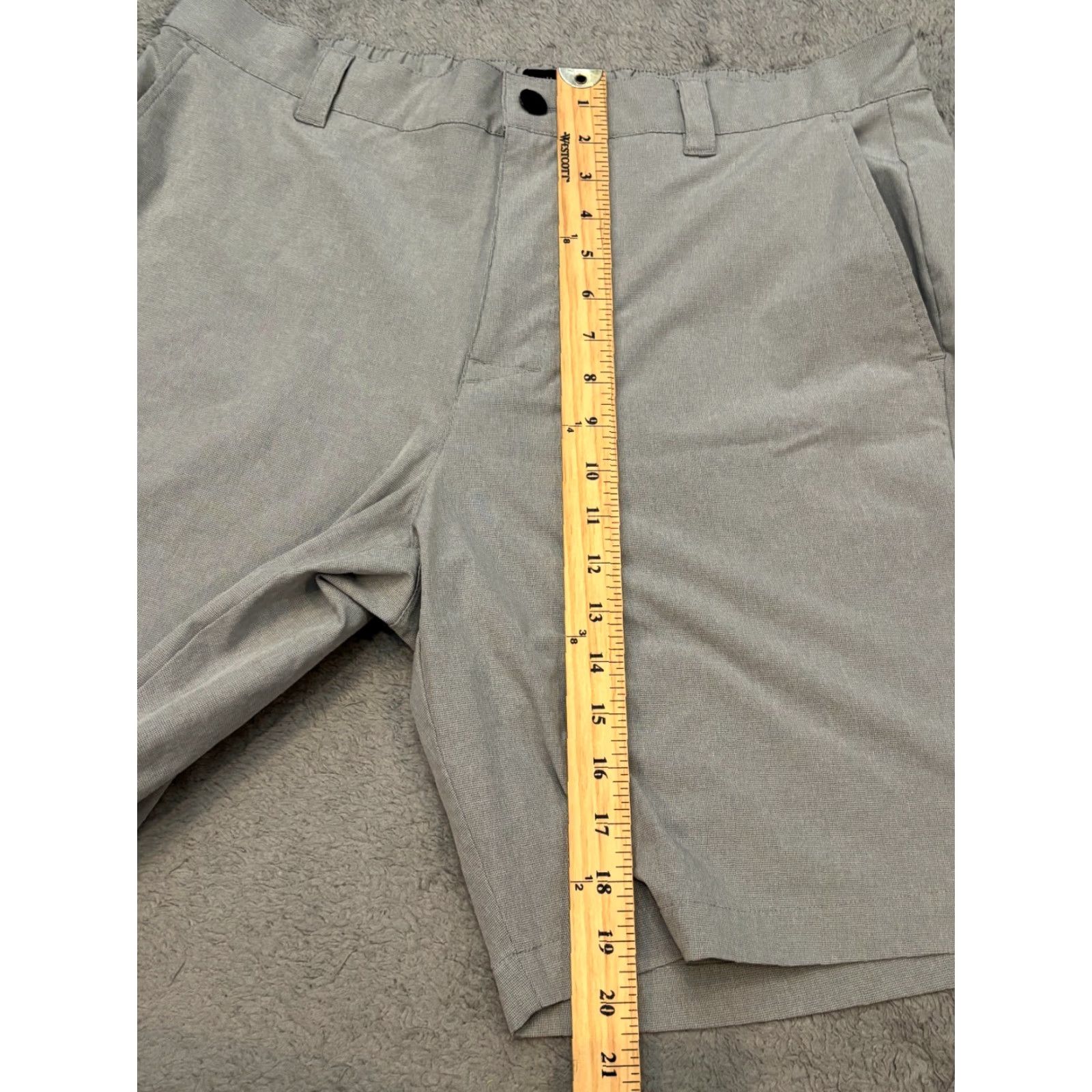 Banana Republic VINTAGE? No, item not vintage. Banana Republic Shorts Men 32 Gray Comfort Flat Front Elastic Waist Chino Size US 32 / EU 48 - 5 Thumbnail