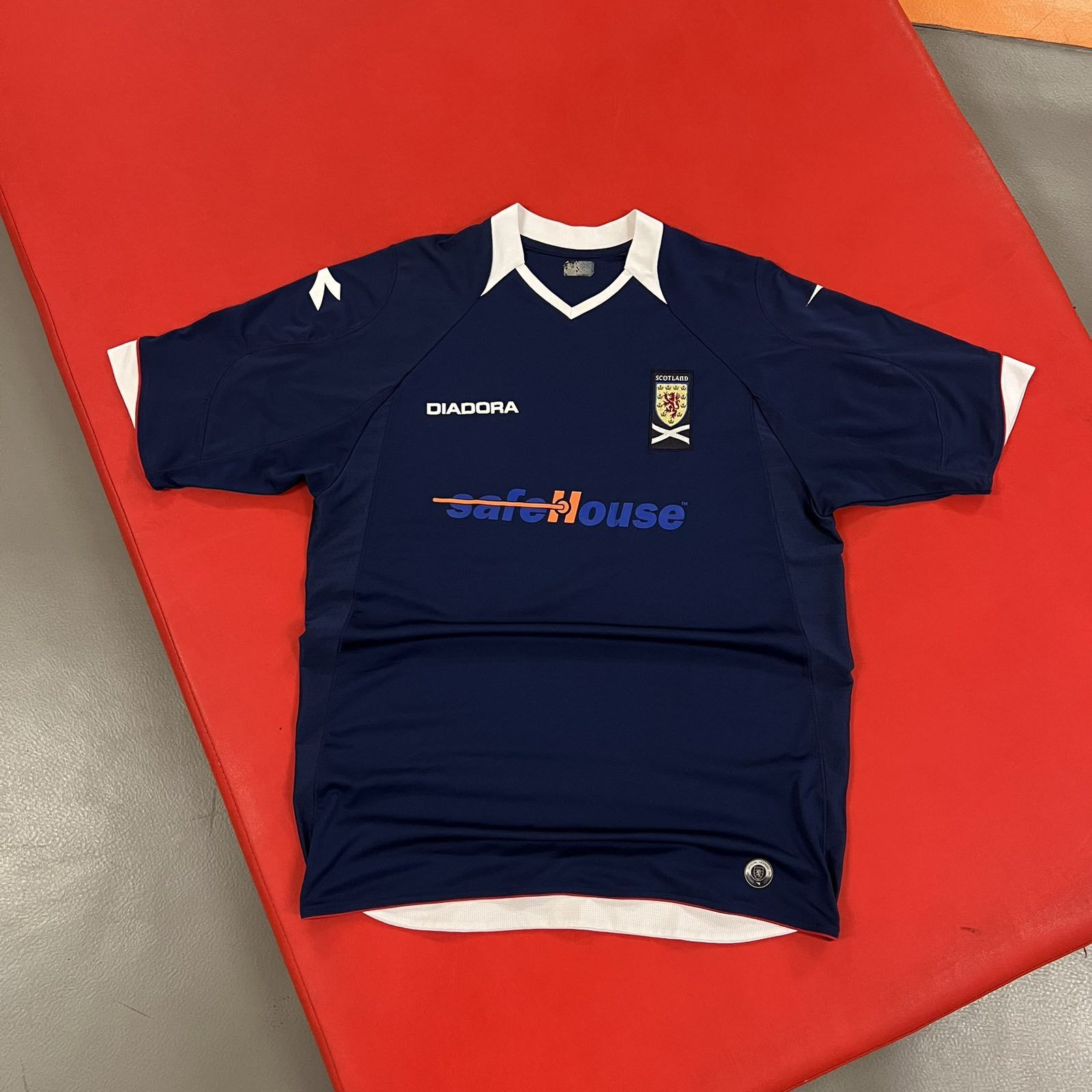Vintage Scotland Home Soccer jersey 2008 Scotland Diadora Sz M-L Size US L / EU 52-54 / 3 - 1 Thumbnail