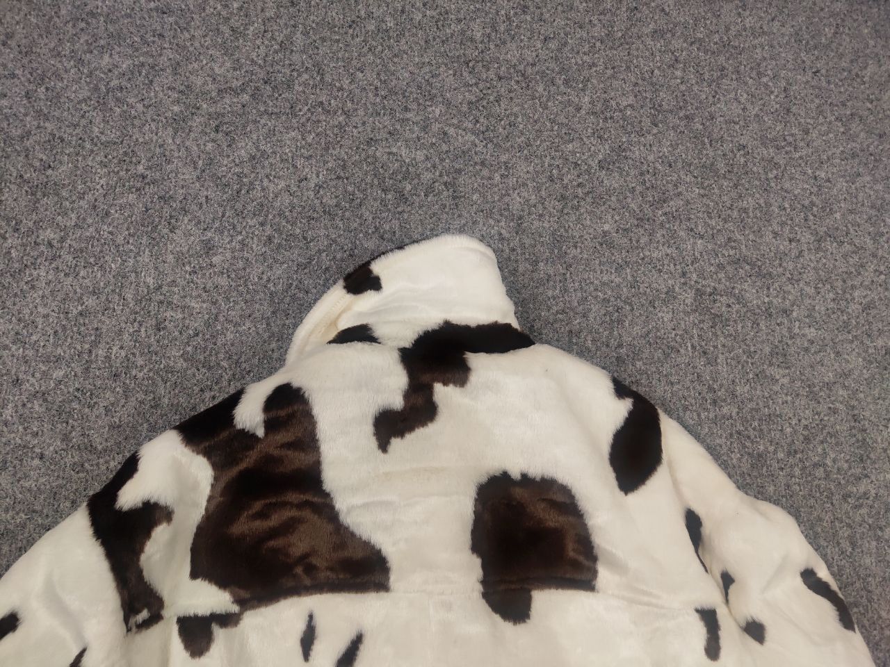 If Six Was Nine Vintage spotted cow if six was nine style fur Jacket Y2K Size S / US 4 / IT 40 - 9 Thumbnail