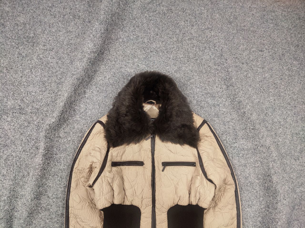 If Six Was Nine Vintage Y2K Cropped Faux Fur Zip Jacket Y2K LGB JPG Style Size L / US 10 / IT 46 - 1 Thumbnail