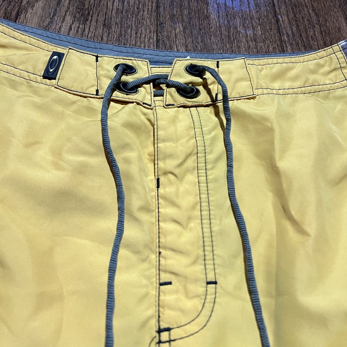 Oakley × Vintage vintage oakley software surf shorts Size US 34 / EU 50 - 2 Thumbnail