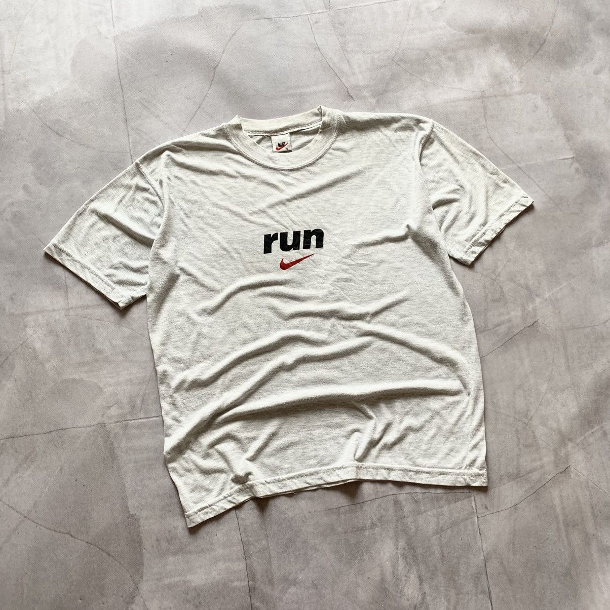 Nike × Vintage 80-90s Rare Nike Run Center Logo Archive T-Shirt Tee Size US M / EU 48-50 / 2 - 1 Thumbnail