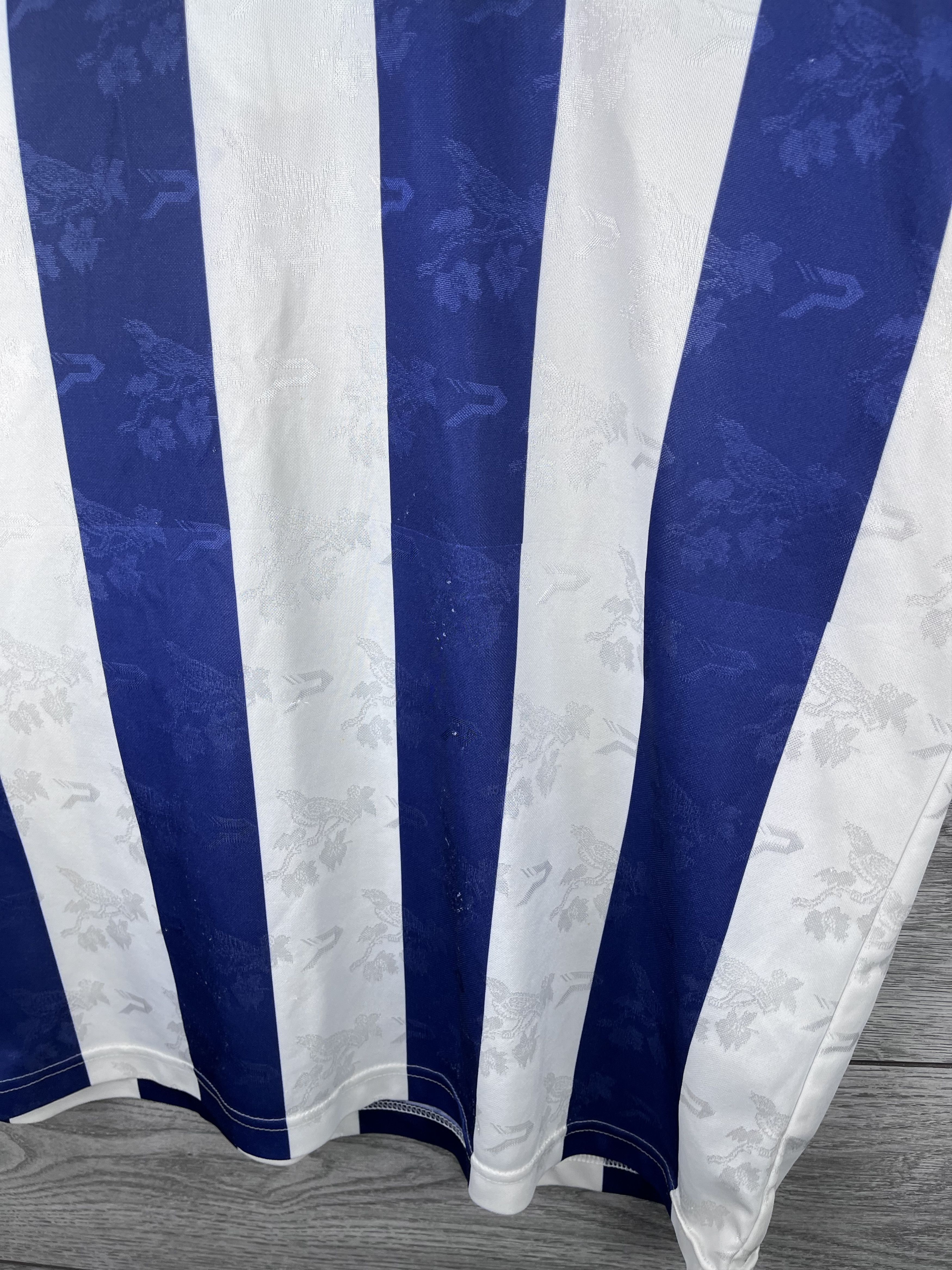 Vintage Vintage soccer jersey West Bromwich Albion size Xl Size US XL / EU 56 / 4 - 15 Thumbnail