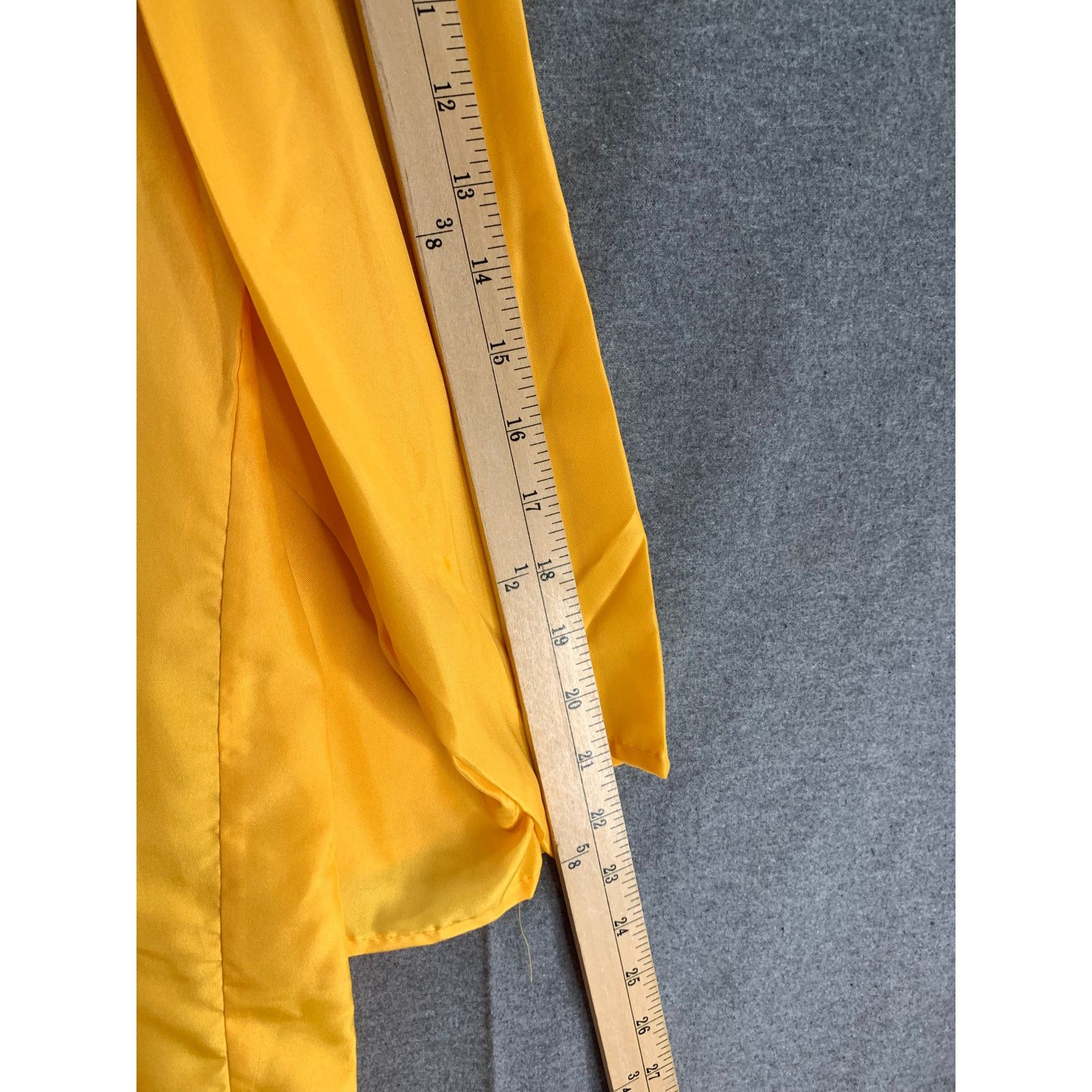 Other Jostens Yellow Graduation Dresses Unisex 5'4"-5'6" Size XS / US 0-2 / IT 36-38 - 5 Thumbnail